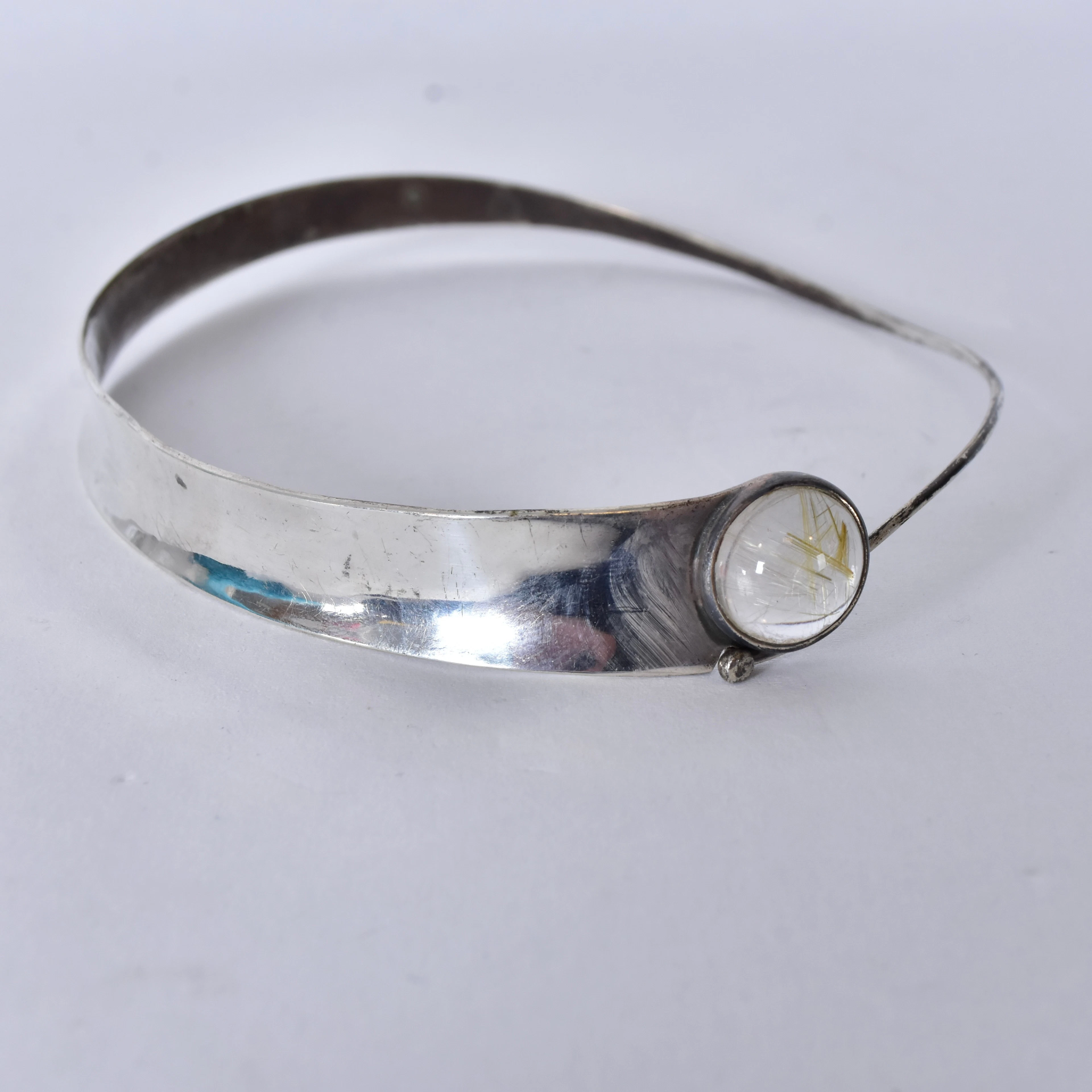 HALSSMYCKE, silver och bergkristall, Frankrike.