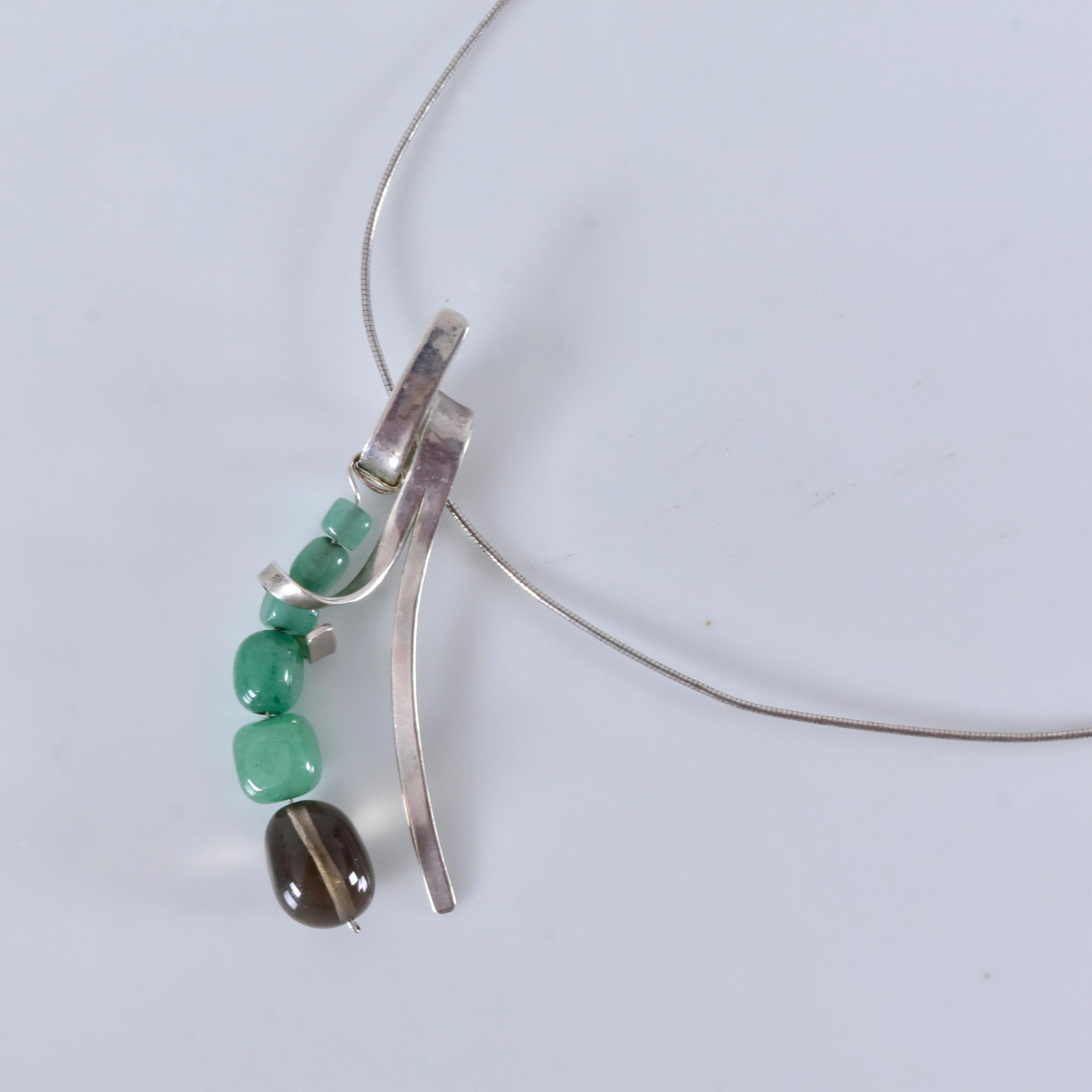 HÄNGSMYCKE, med stenar samt kedja, sterlingsilver.