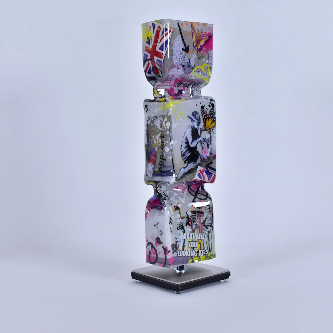 SKULPTUR, Ad van Hassel, liquid pop-art, Akryl, "Hommage to Banksy".