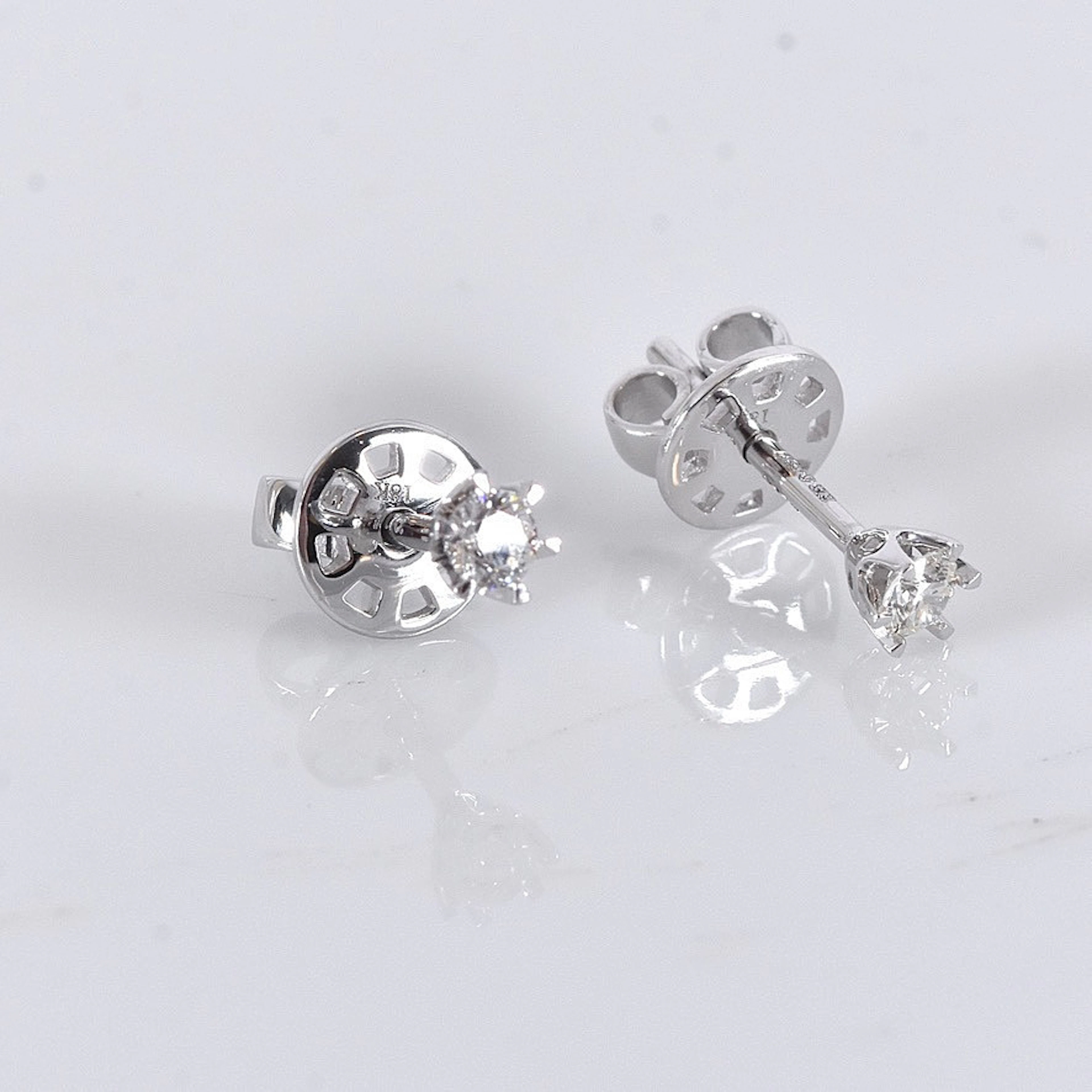 ENSTENSÖRHÄNGEN, 0,17ct, vitguld 18K.
