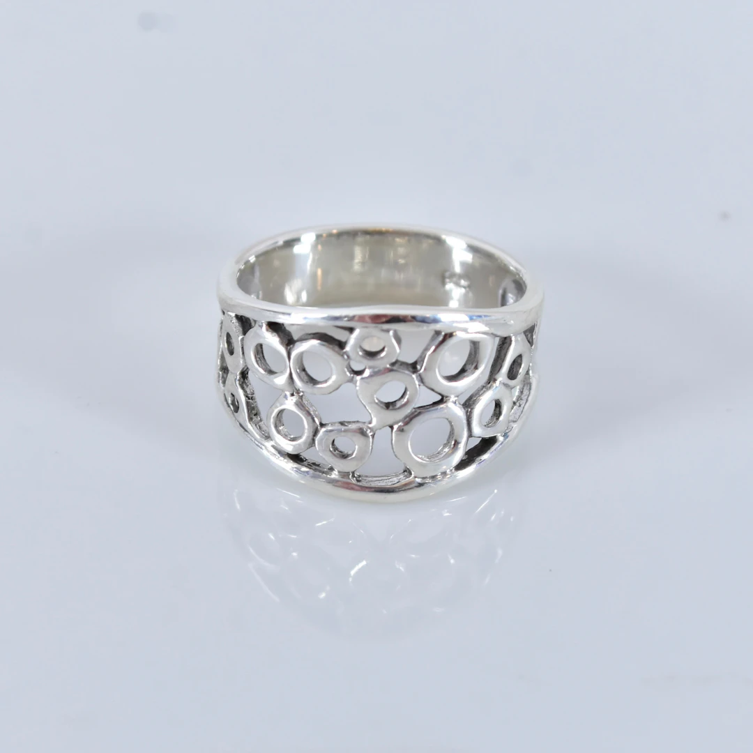 RING, silver.