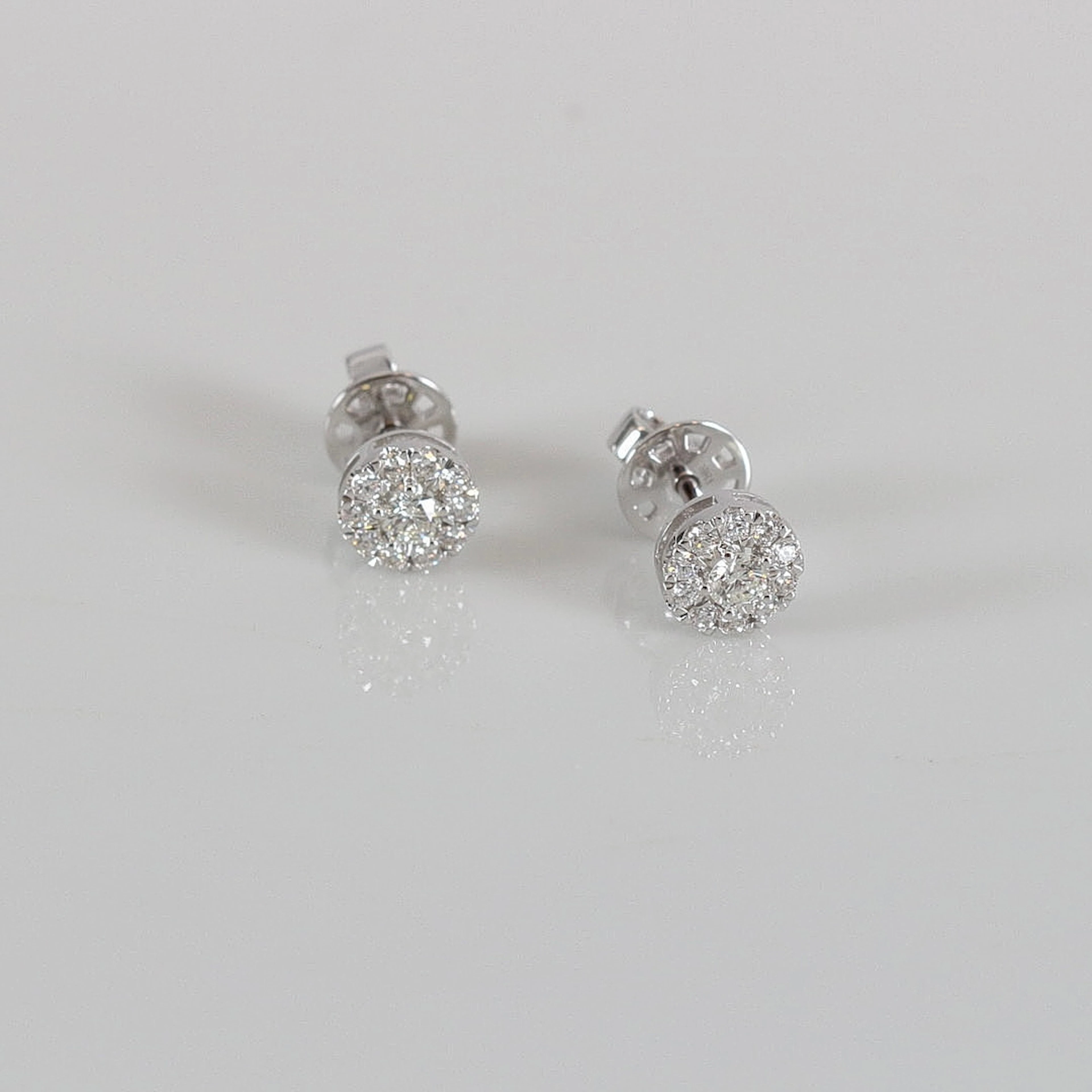 DIAMANTÖRHÄNGEN, 0,42ct, vitguld 18K.