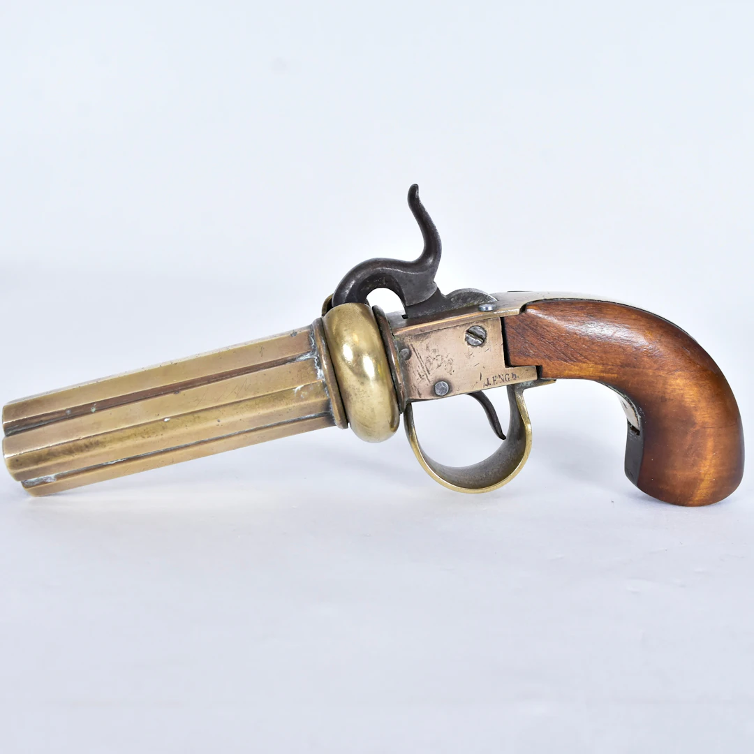 REVOLVER, mässing, så kallad "Smålänning".