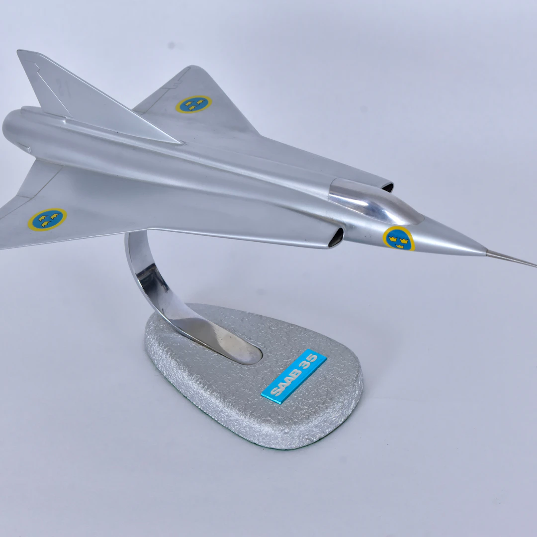 FLYGPLANSMODELL, Draken.