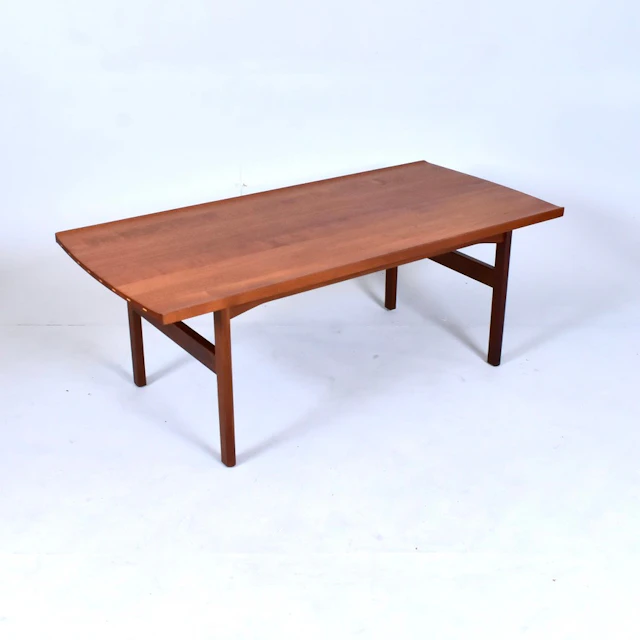 TOVE & EDVARD KINDT-LARSEN. soffbord, massiv teak, AB Säffle Möbelfabrik.