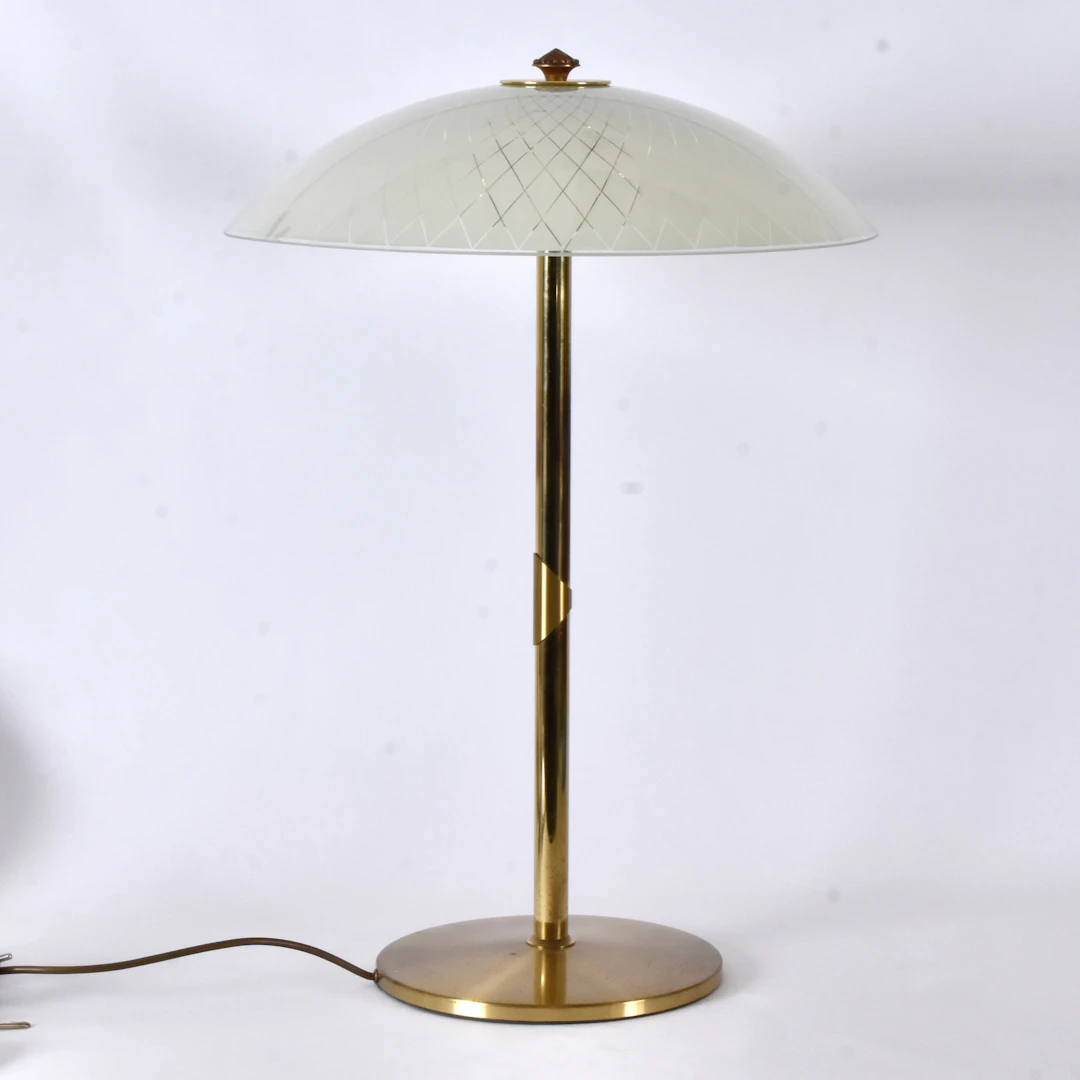 BORDSLAMPA, mässing och glas.