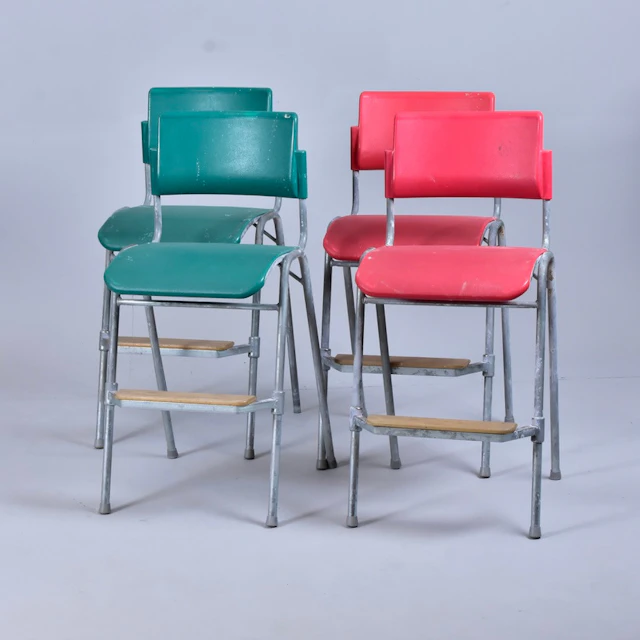 SKOLSTOLAR, 4-stycken, plast/metall, Design Funktion, Sundo.