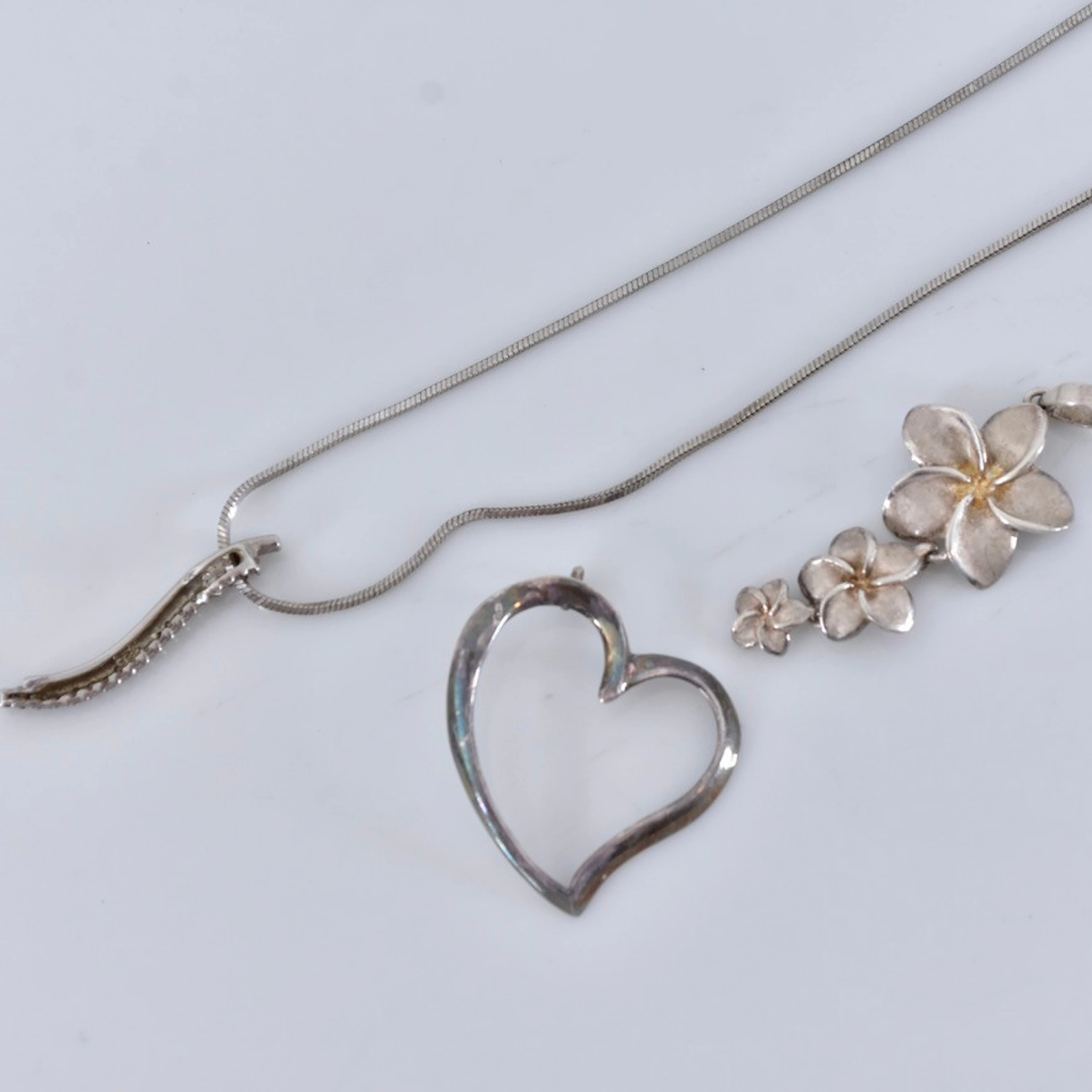 KEDJA SAMT HÄNGEN, 4 delar, sterlingsilver.