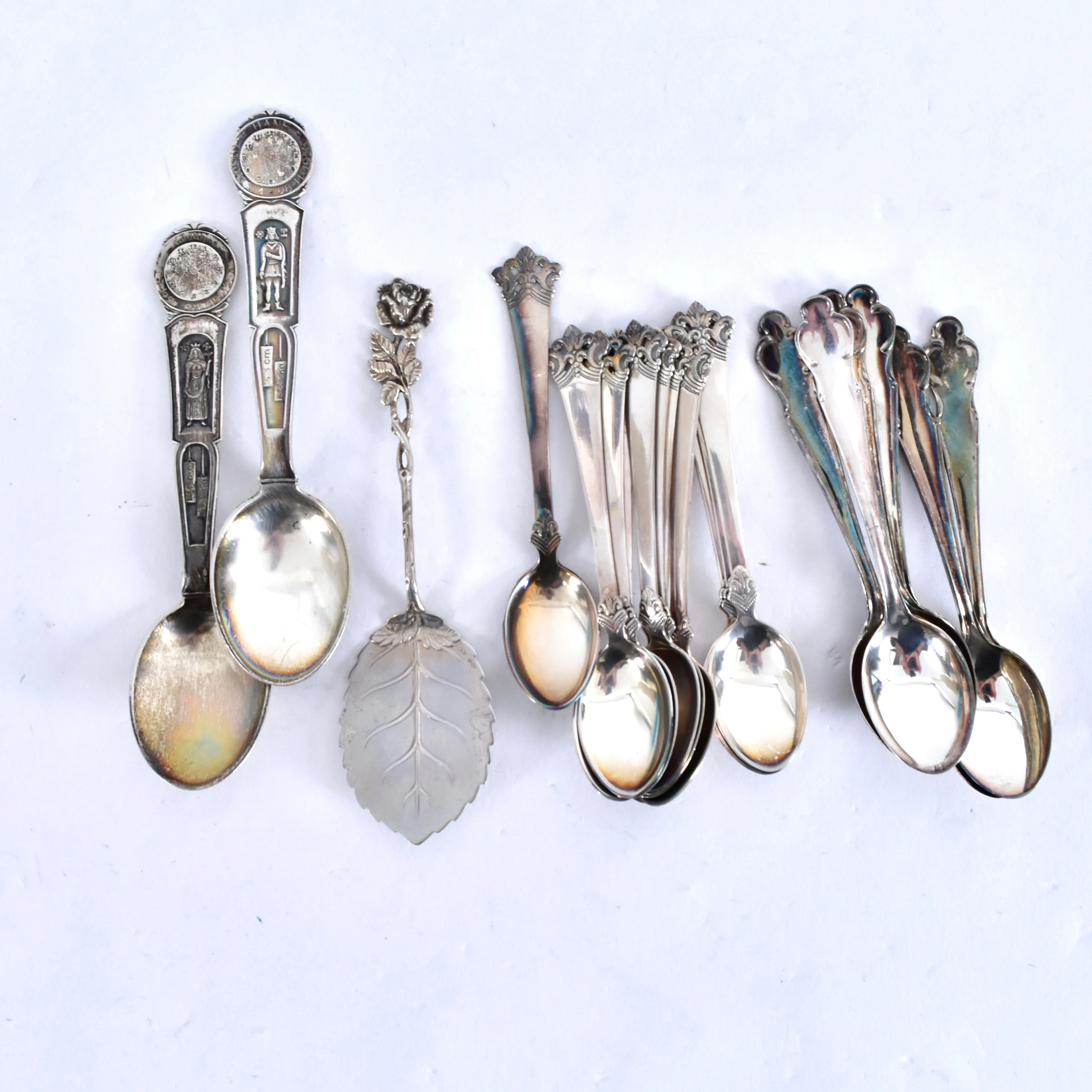 PARTI SKEDAR; silver.