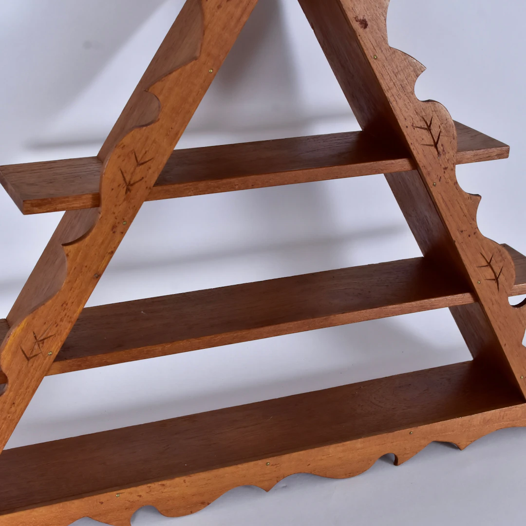AMAGERHYLLA, teak, 1900-talets andra hälft.