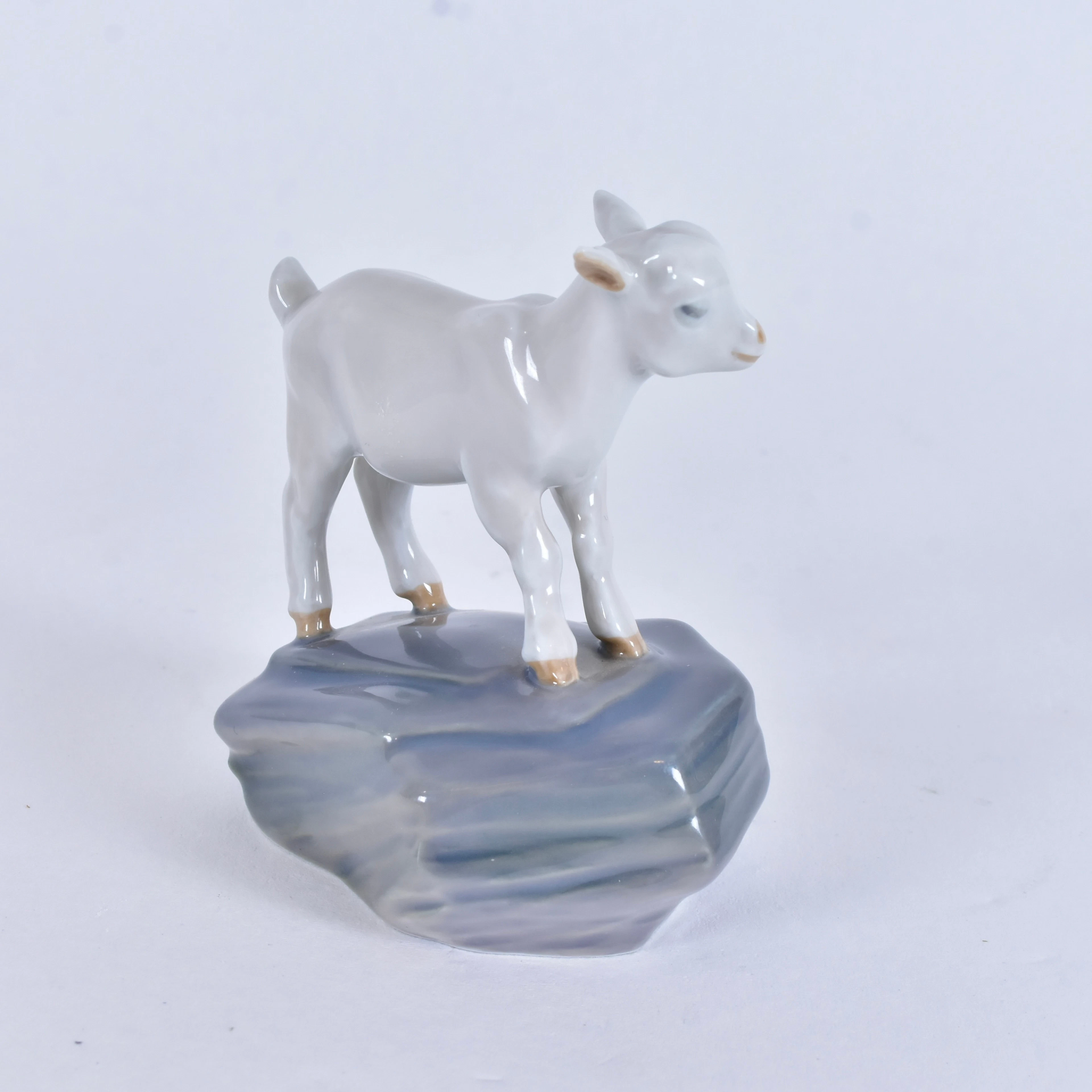 JEANNE GRUT. figurin, porslin, Royal Copenhagen.