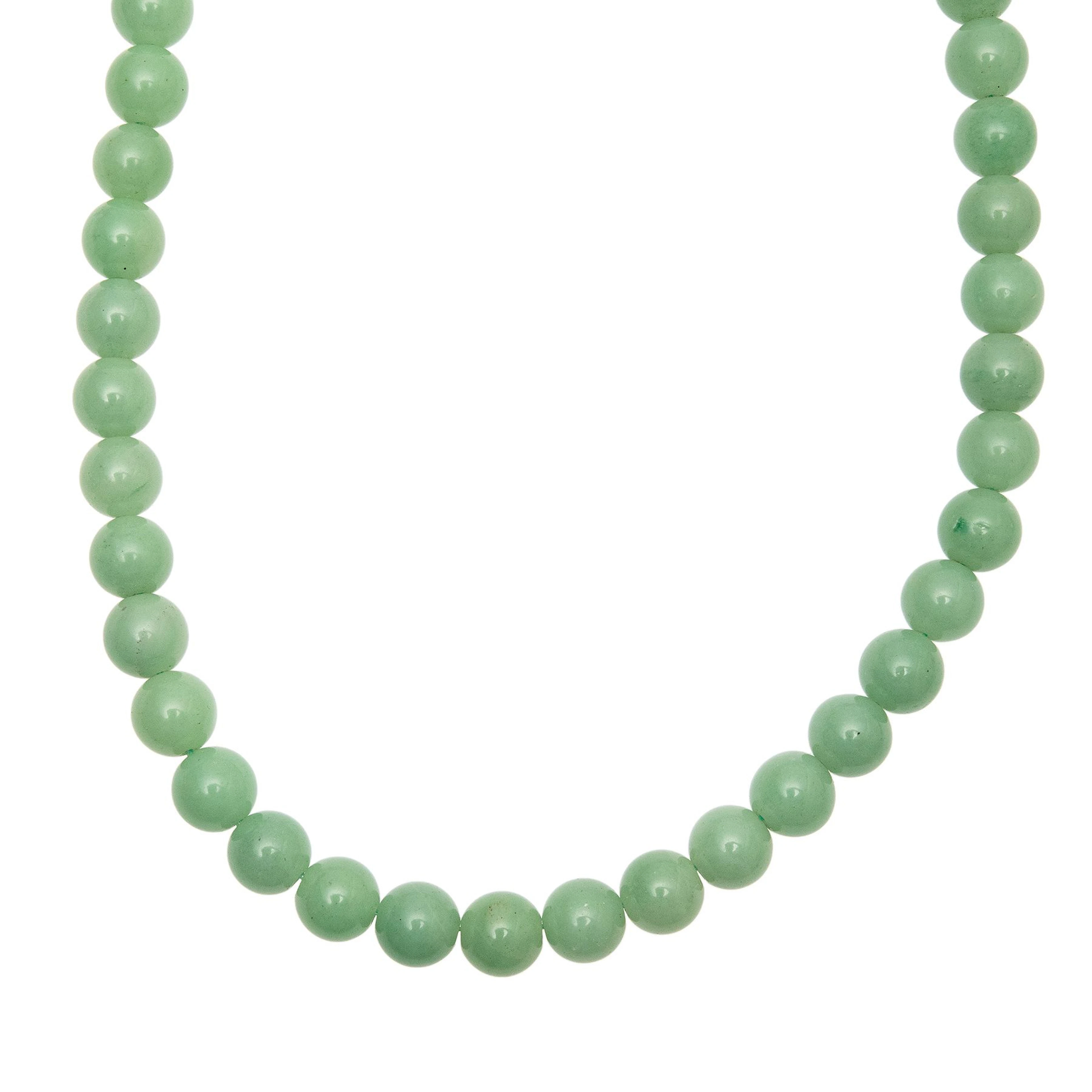 COLLAR CON JADE NEFRITA