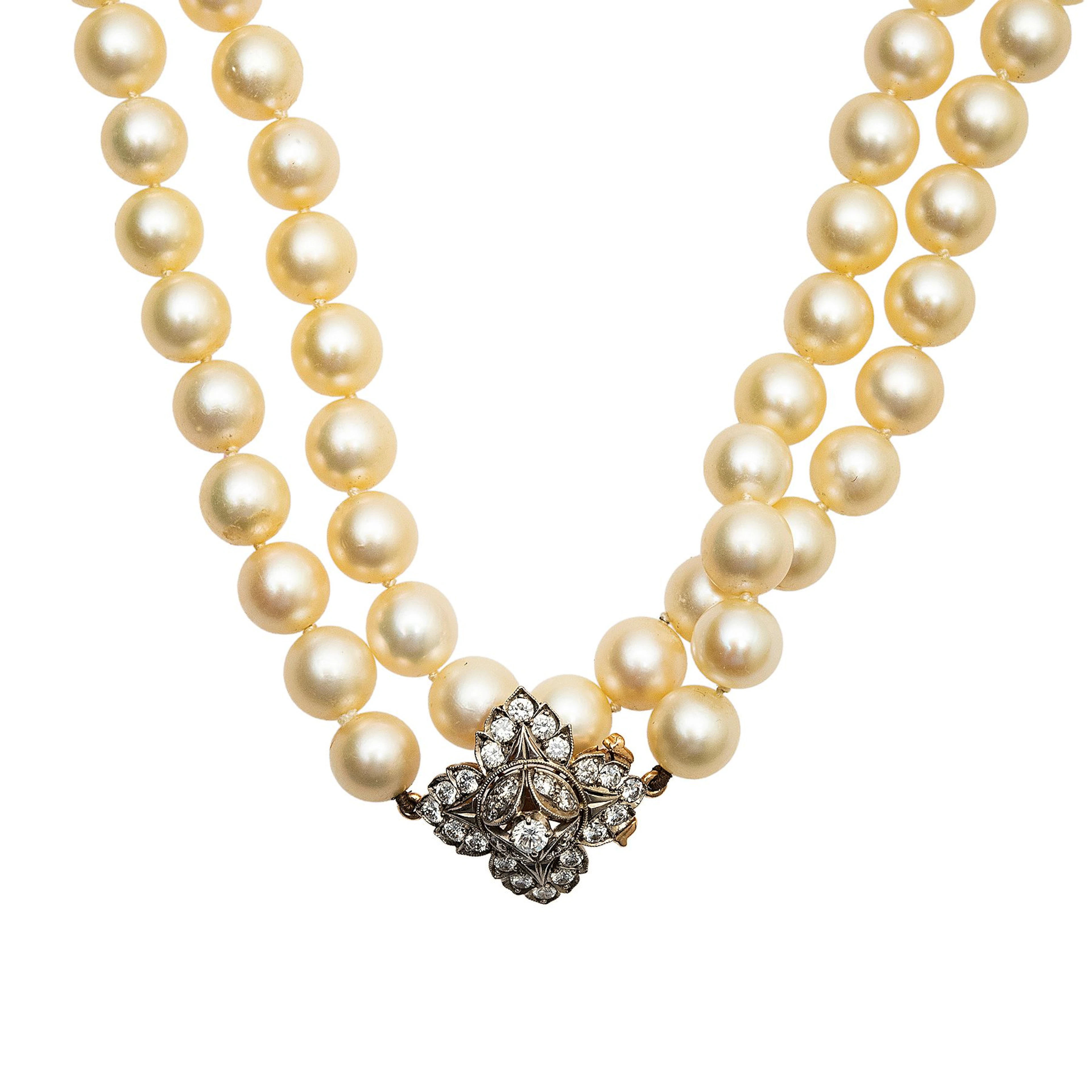 COLLAR DE PERLAS CON BROCHE EN ORO AMARILLO DE 14K CON DIAMANTES