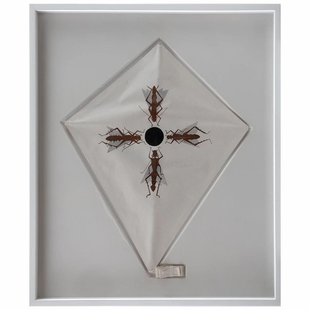 DISEÑADO POR FRANCISCO TOLEDO. Papalote. Firmado. Esténcil y troquel