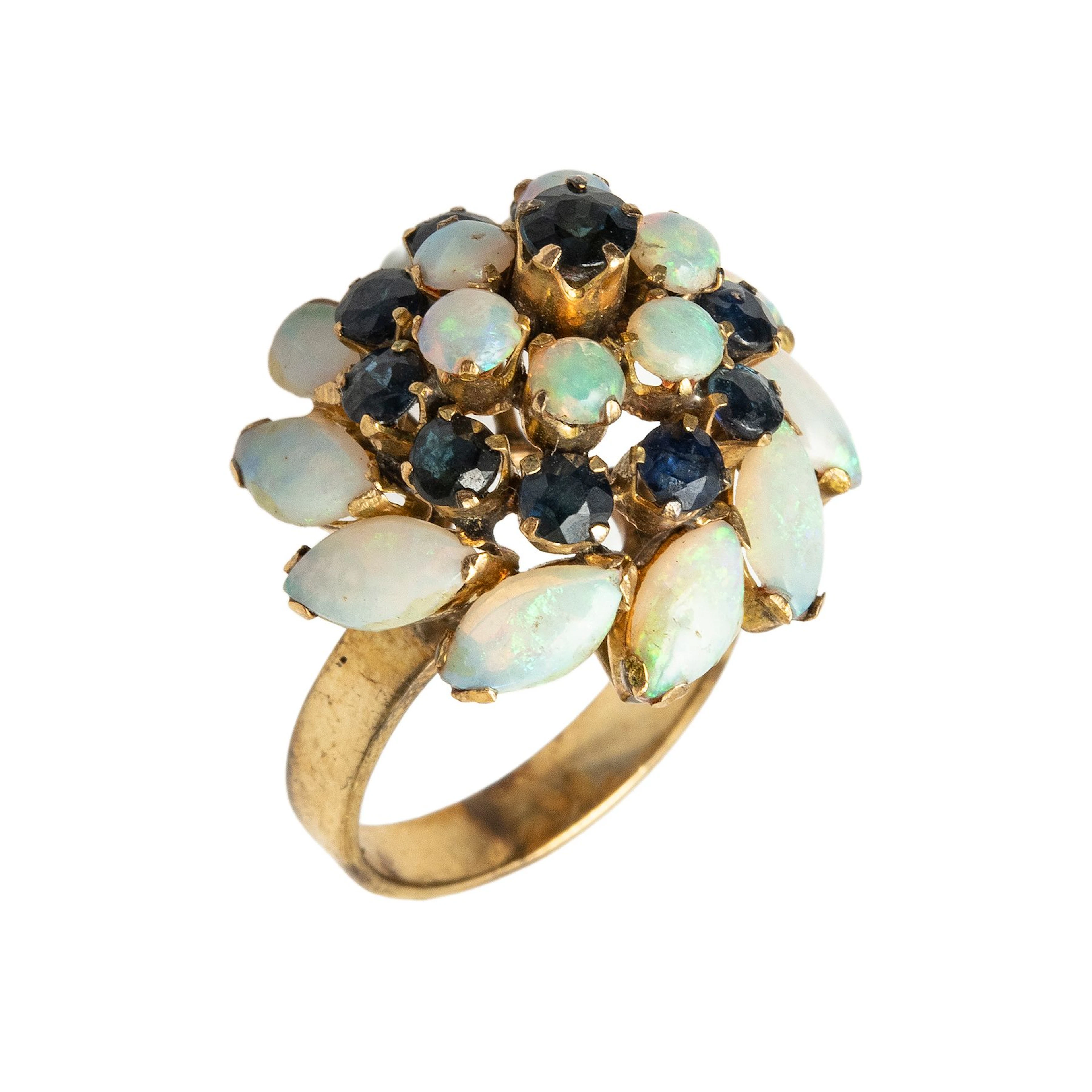 ANILLO CON ZAFIROS Y OPALOS EN ORO AMARILLO DE 14K