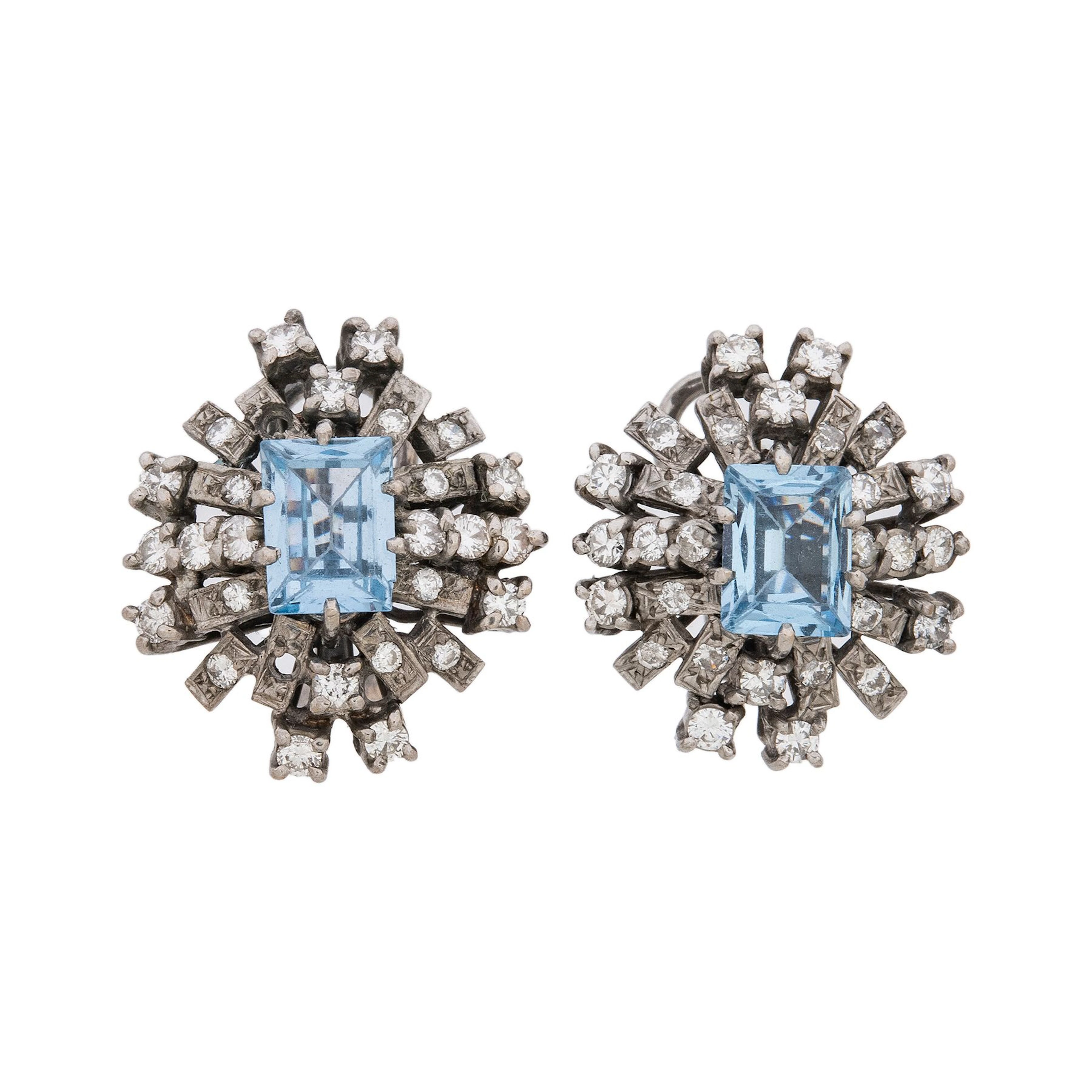 PAR DE ARETES CON SIMULANTES Y DIAMANTES EN PLATA PALADIO