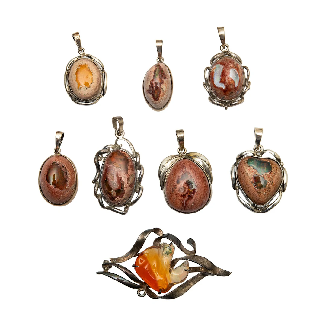 PENDIENTES Y PENDIENTES / PRENDEDORES CON ÓPALOS EN PLATA