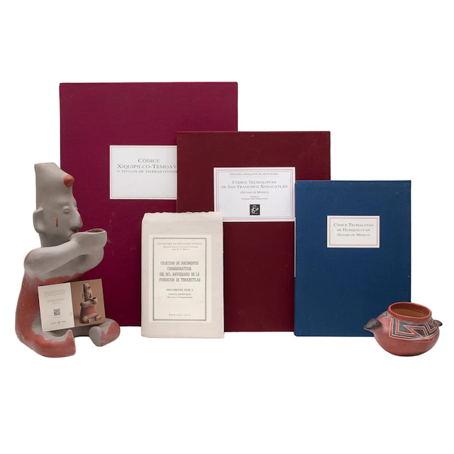 COLECCIÓN DE CÓDICES Y REPRODUCCIONES DE PIEZAS ARQUEOLÓGICAS 6pz
