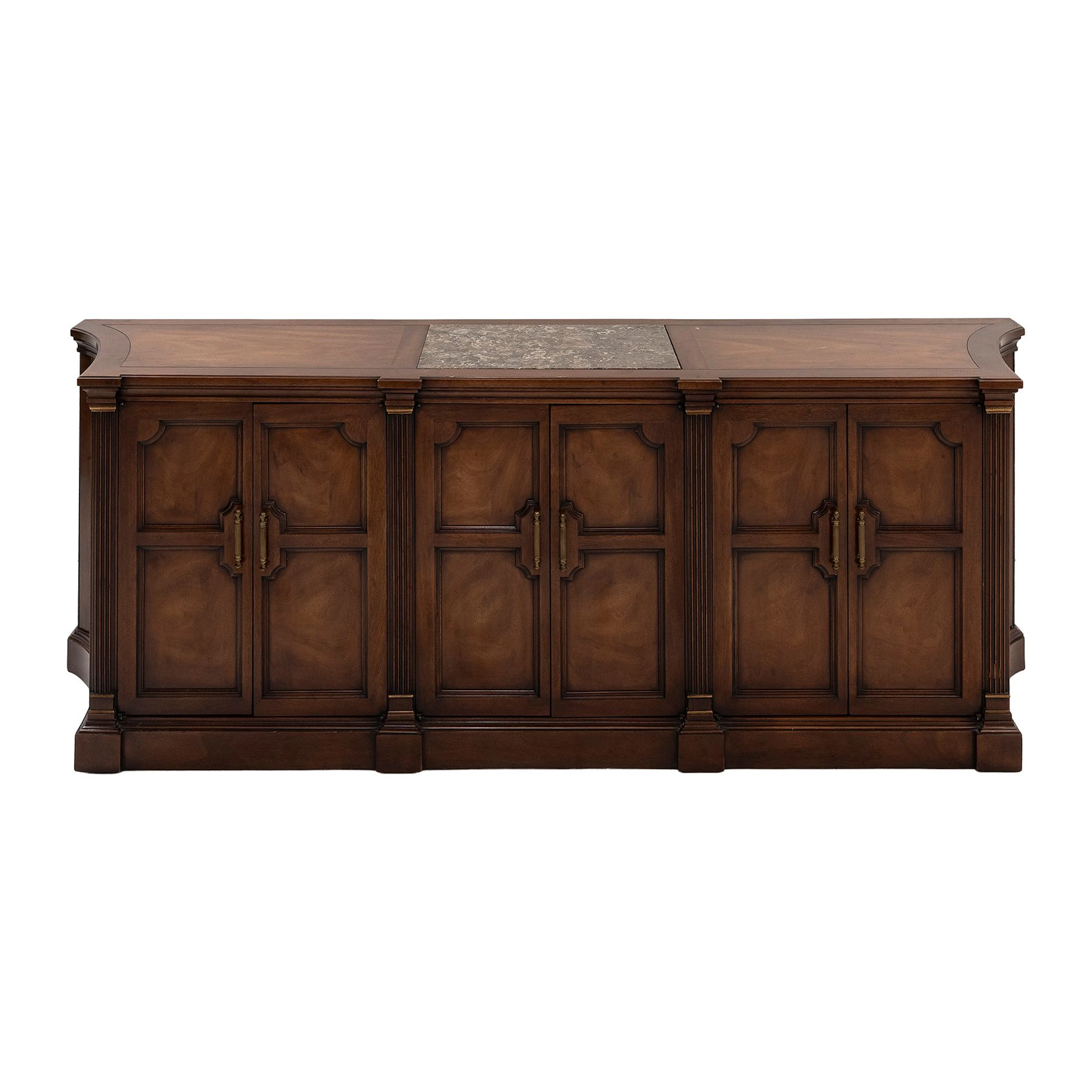CREDENZA, SXX. En madera laqueada. Cubierta rectangular con laterales