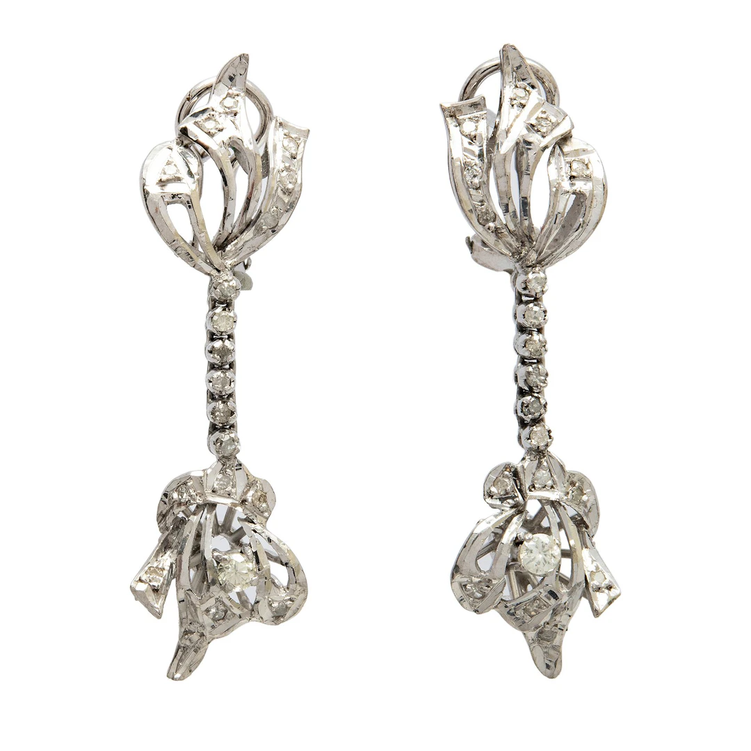 PAR ARETES CON DIAMANTES EN PLATA PALADIO