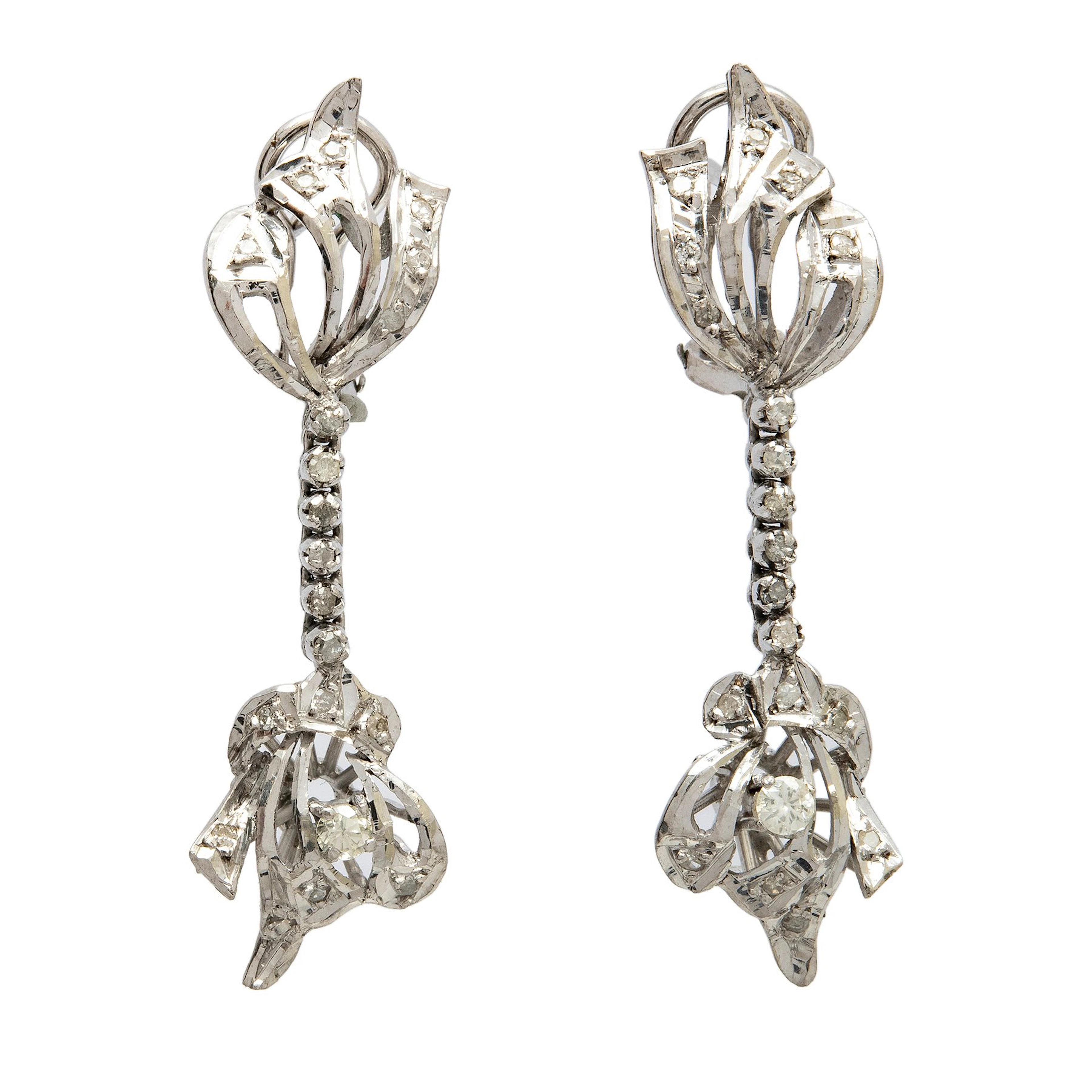 PAR ARETES CON DIAMANTES EN PLATA PALADIO