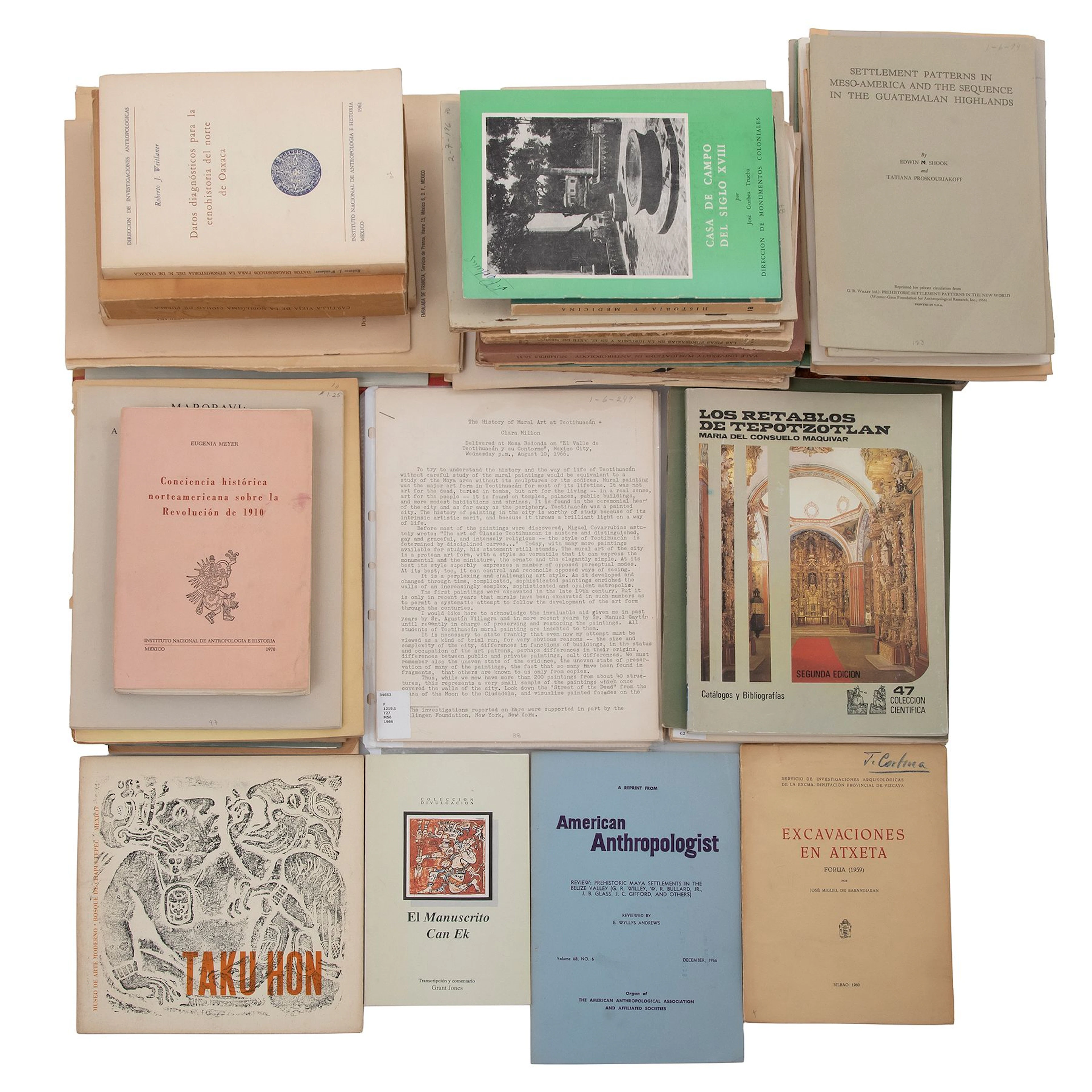 COLECCIÓN DE OBRAS DE ANTROPOLOGÍA Y ARQUEOLOGÍA S XX Y XXI Varias