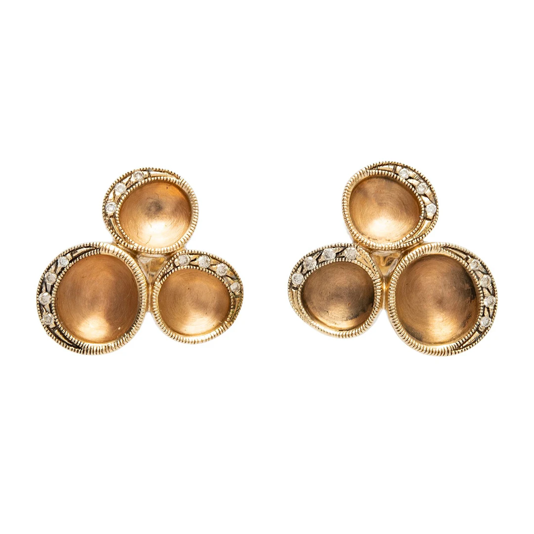 PAR DE ARETES CON DIAMANTES EN ORO ROSA DE 18K DE LA FIRMA H. STERN