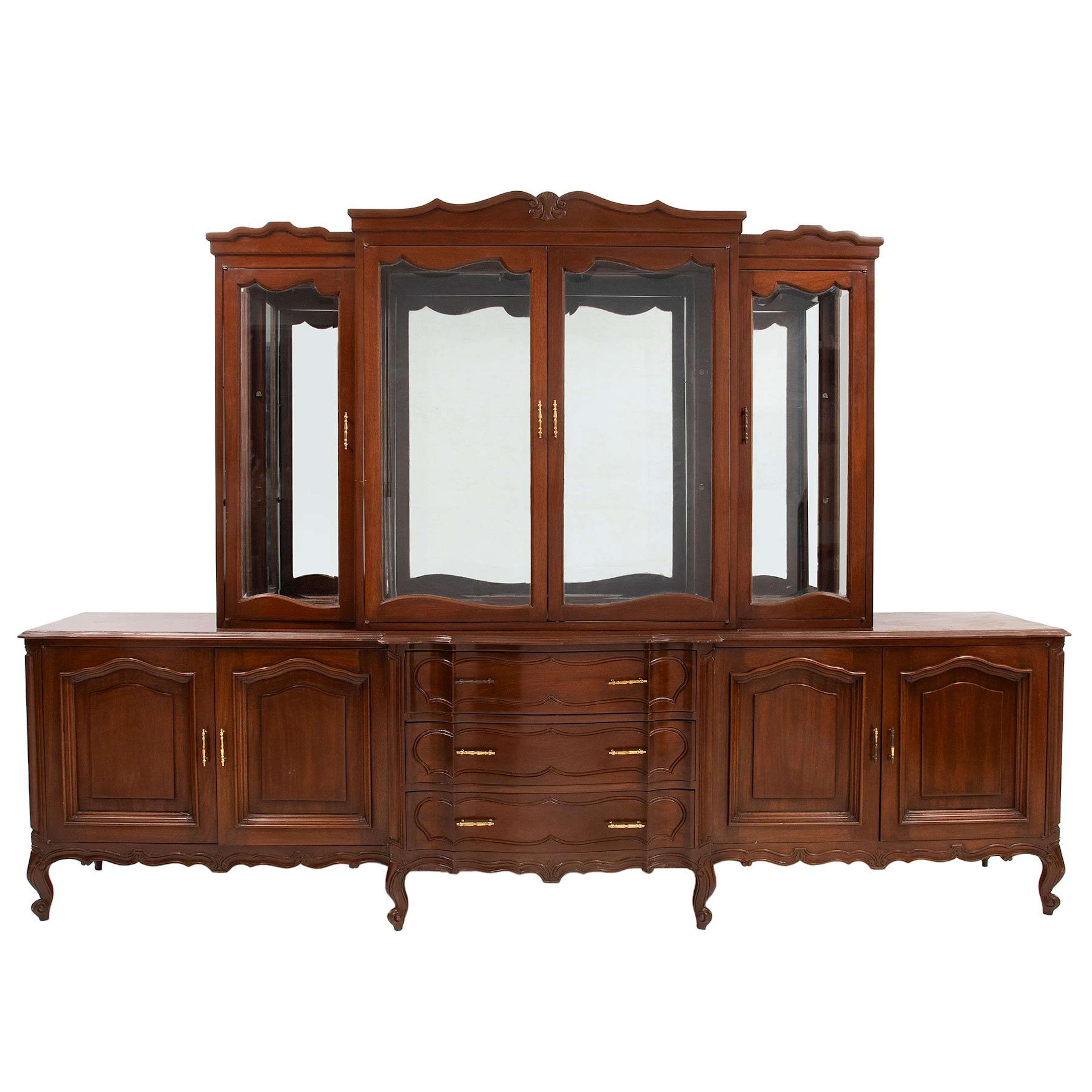 VITRINA, SXX. En madera laqueada. Doble cuerpo, remate sinuoso, puertas