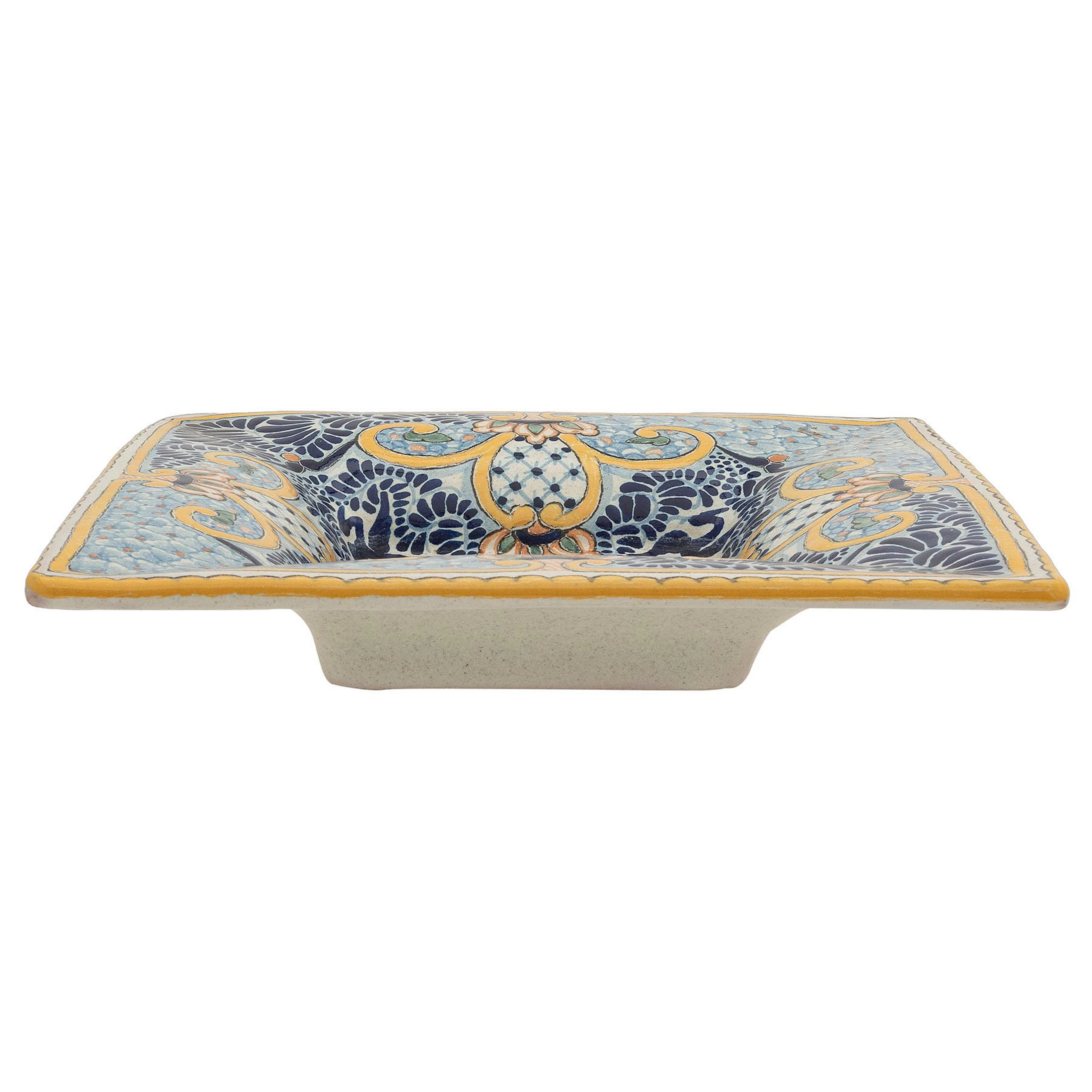 PLATÓN MÉXICO, 1895 Cerámica esmaltada de Talavera poblana Firmado