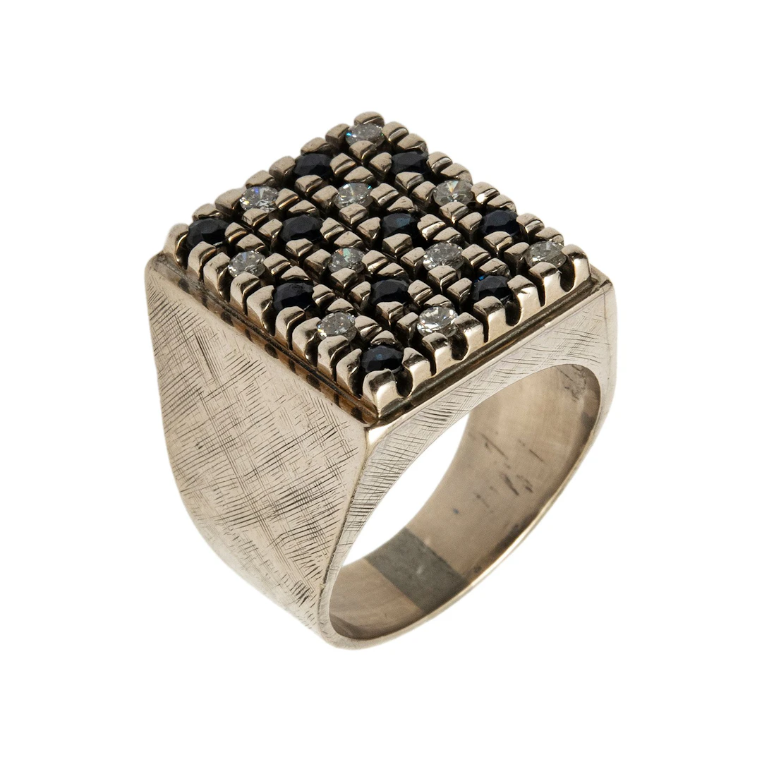 ANILLO "CHECKBOARD" CON DIAMANTES Y ZAFIROS EN PLATA PALADIO