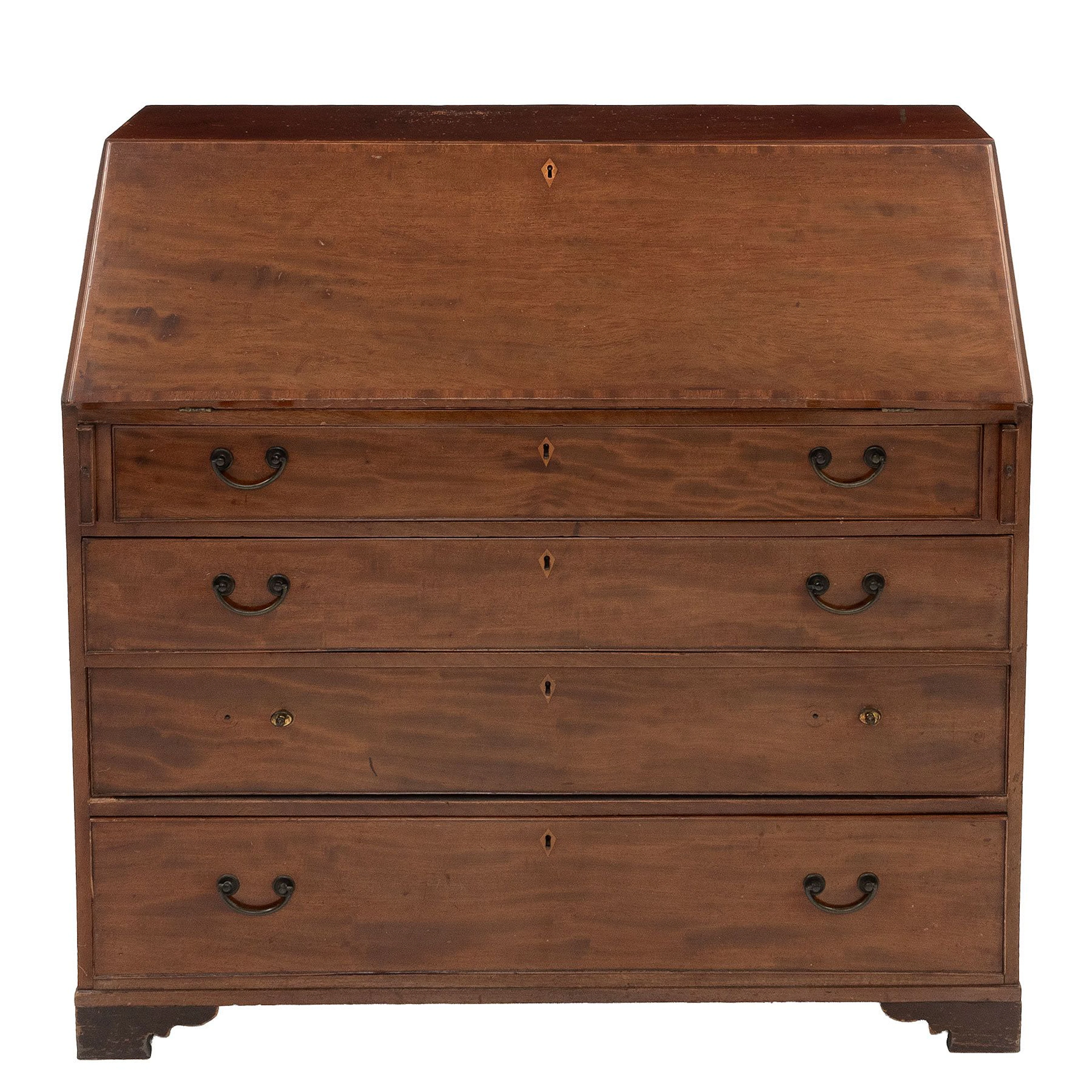 ESCRITORIO SECRETER, SXX. En madera enchapada y laqueada. Cubierta