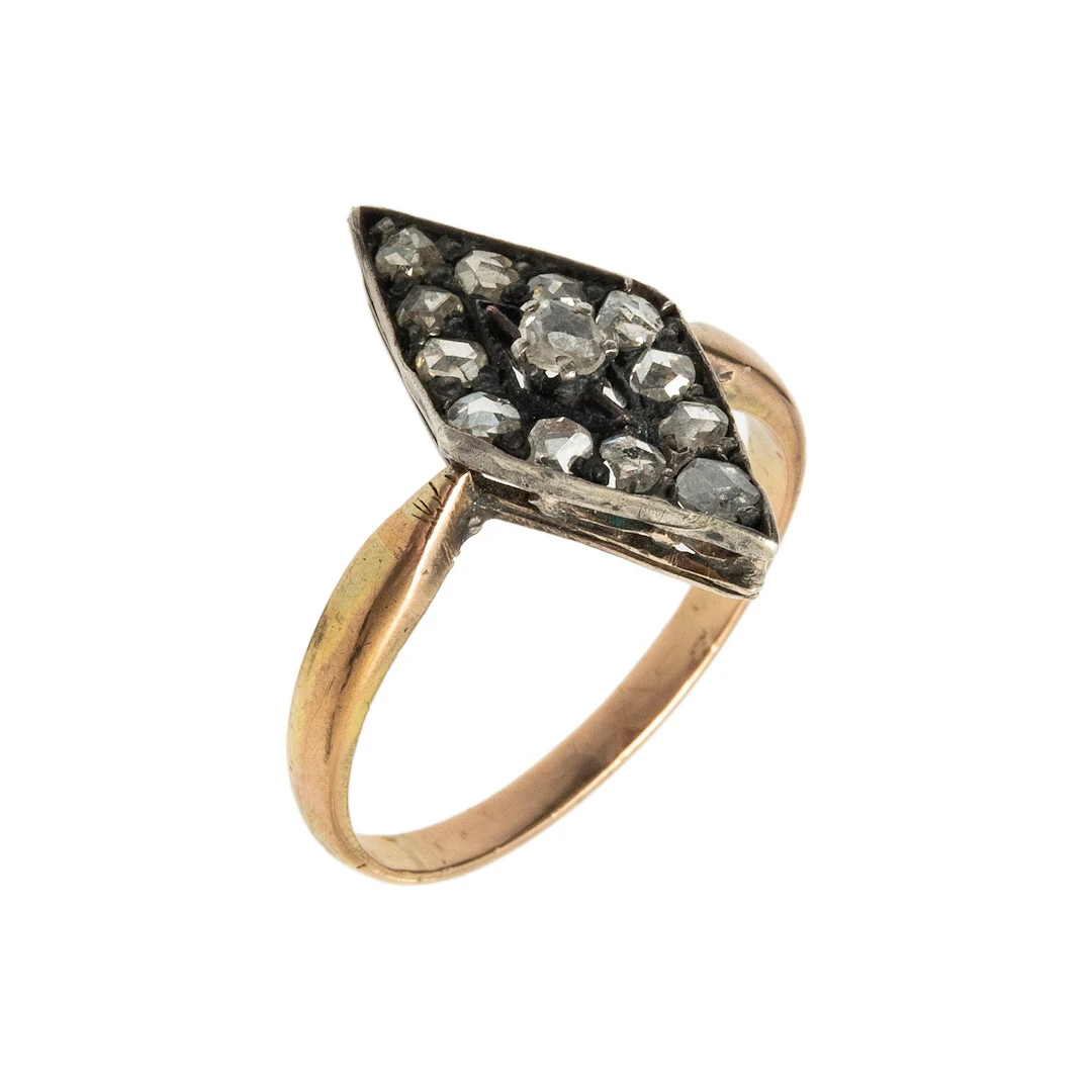 ANILLO NAVETTE CON DIAMANTES EN ORO ROSA DE 10K Y PLATA PALADIO