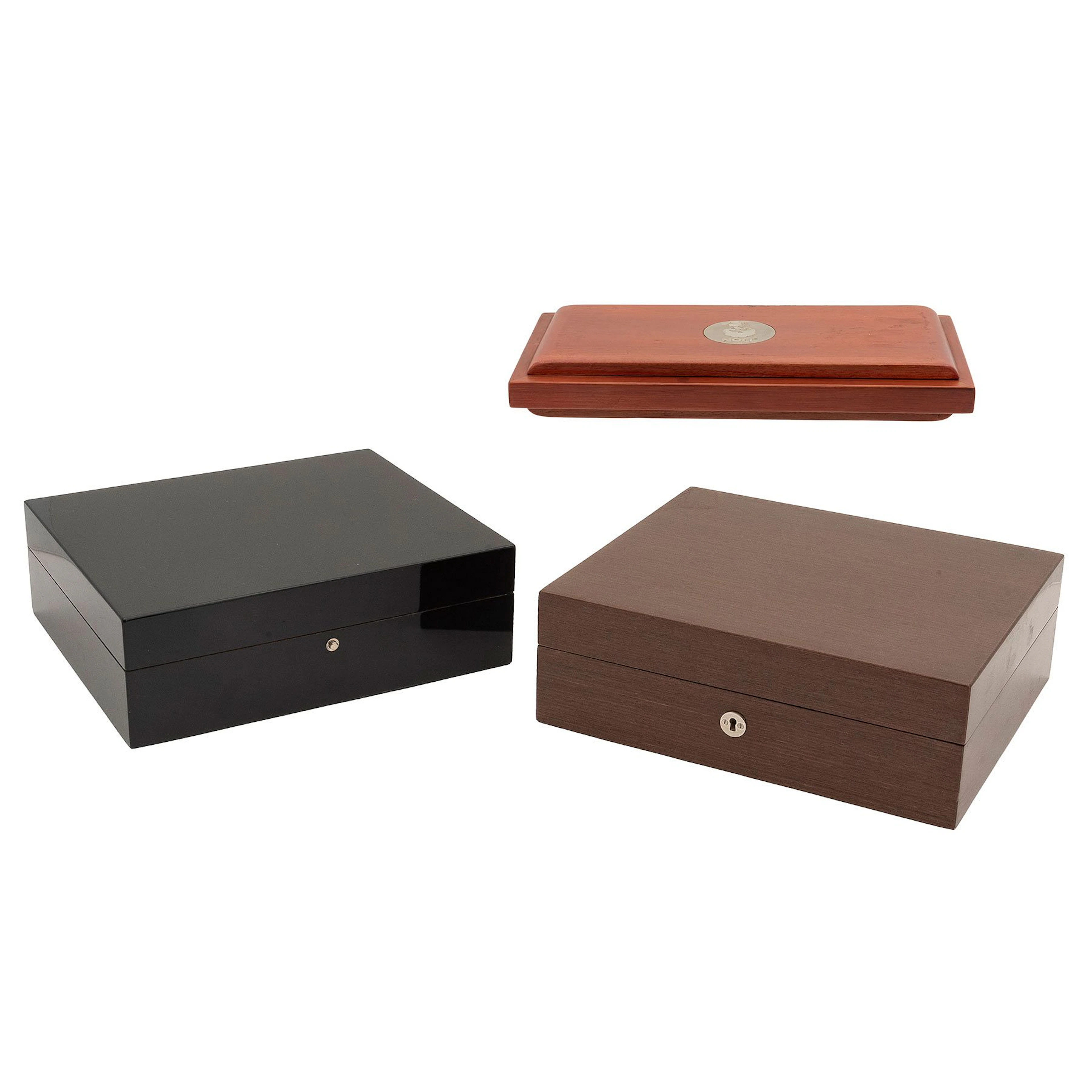 CAJA Y ALHAJEROS PARA RELOJES Y JOYERÍA Elaboradas en madera tallada