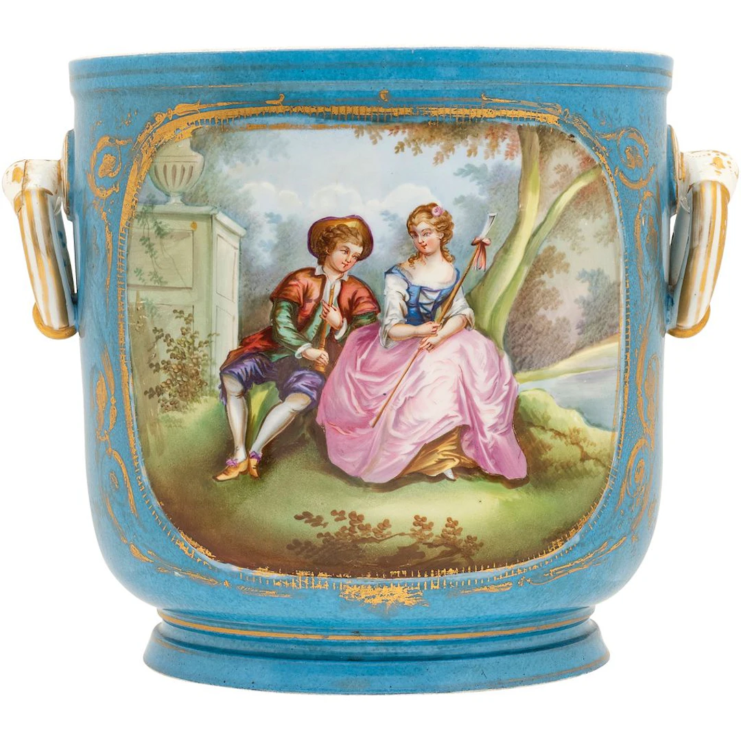 MACETERO FRANCIA, FINALES DEL SIGLO XIX En porcelana tipo SÈVRES Decorado