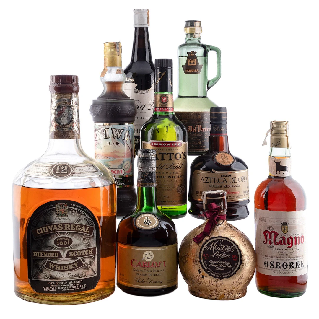 Destilados y Licores Vintage: Chivas Regal, 12, Carlos I, Solera Gran