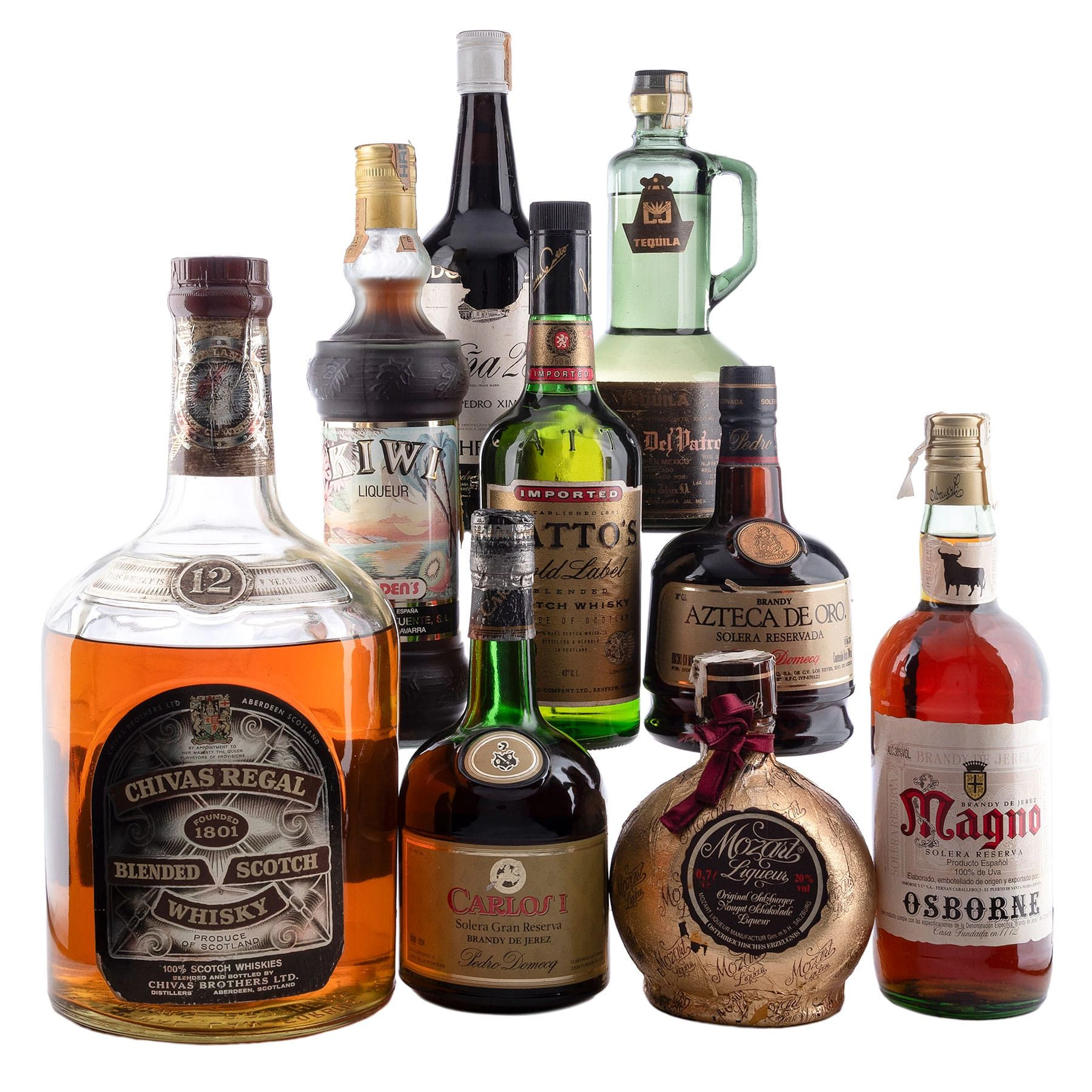Destilados y Licores Vintage: Chivas Regal, 12, Carlos I, Solera Gran