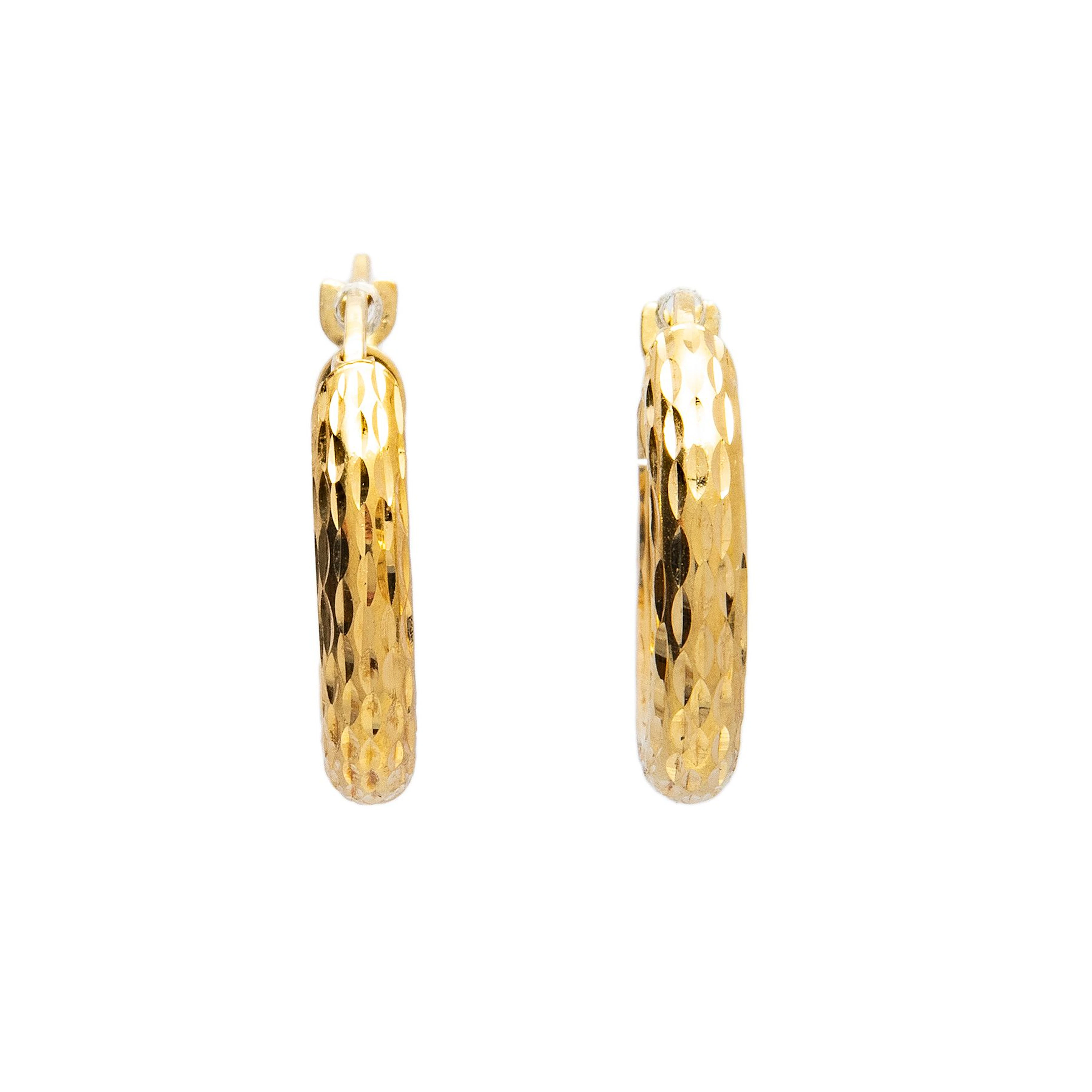 PAR DE ARRACADAS EN ORO AMARILLO DE 18K