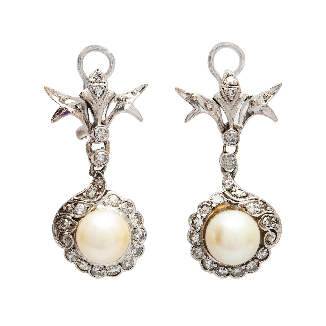 PAR ARETES CON PERLAS CULTIVADAS Y DIAMANTES EN PLATA PALADIO