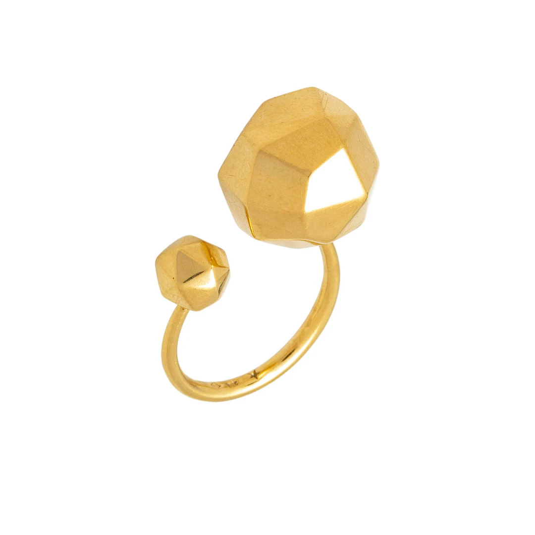 ANILLO EN ORO AMARILLO DE 18K DE LA FIRMA H. STERN