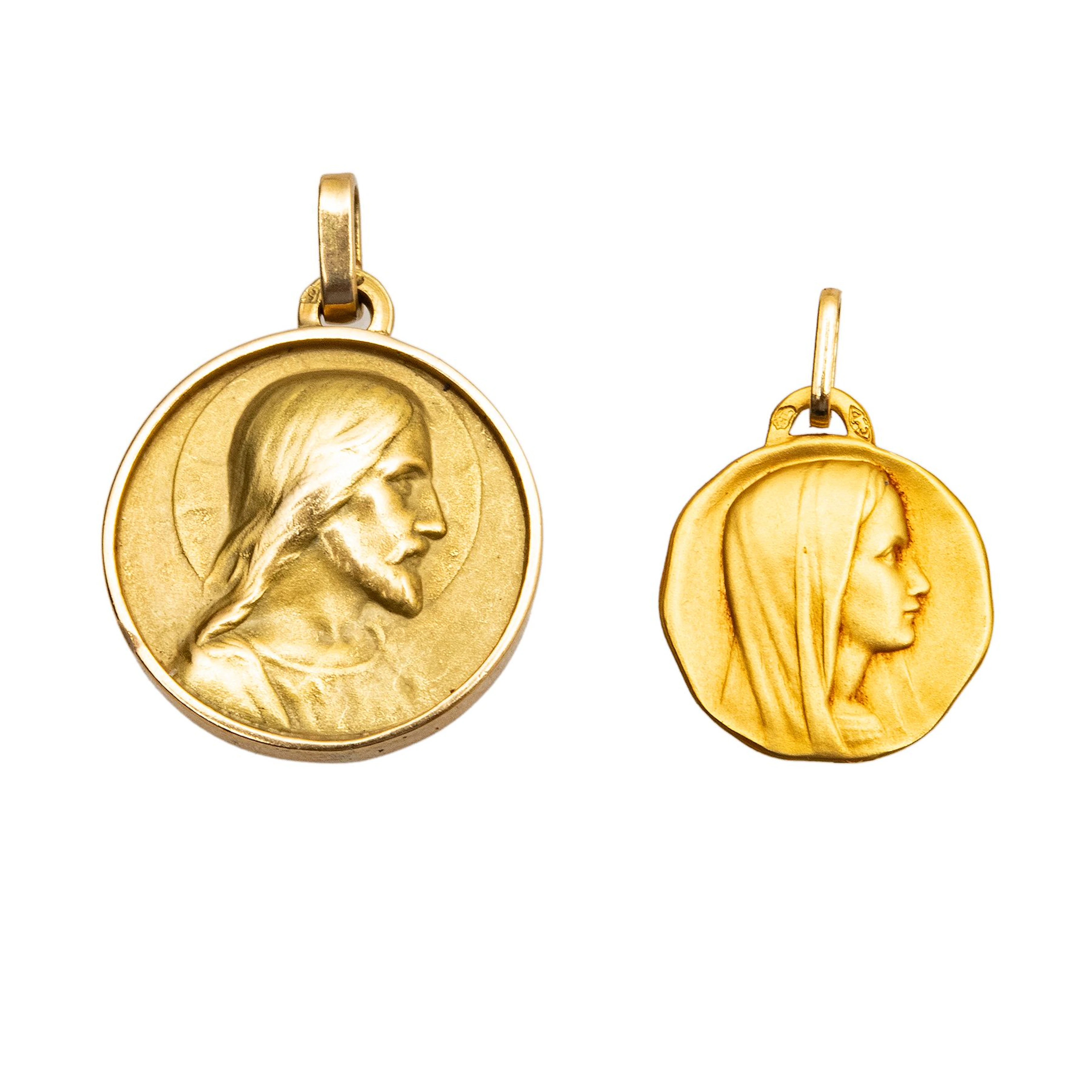DOS MEDALLAS RELIGIOSAS EN ORO AMARILLO DE 18K