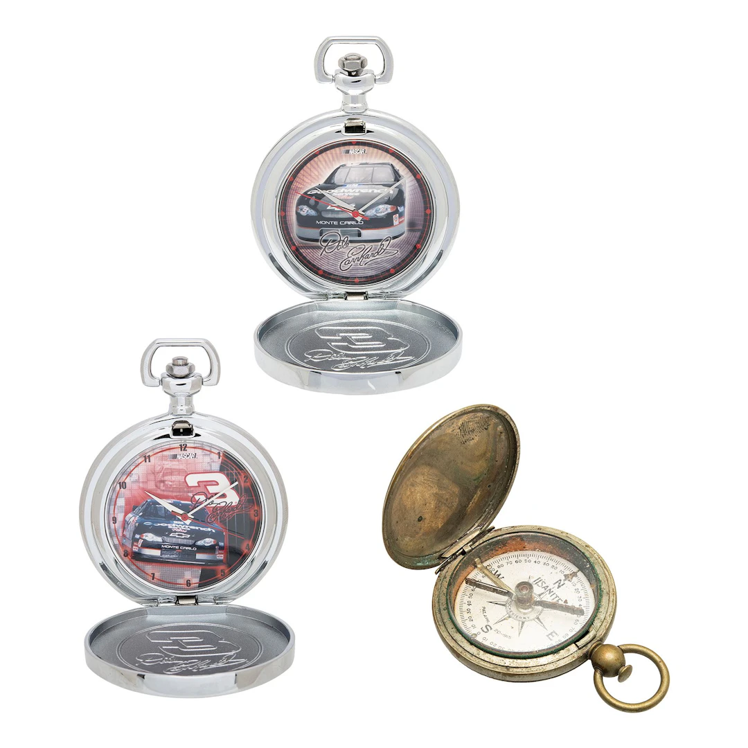 DOS RELOJES DE BOLSILLO NASCAR DALE EARNHARDT POR FRANKLIN MINT EN