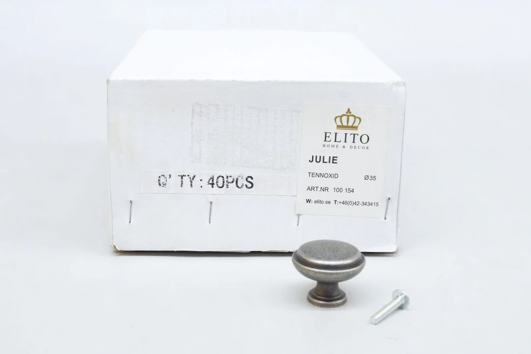 Knoppar, 40st, "Julie", Elito, Tennoxid