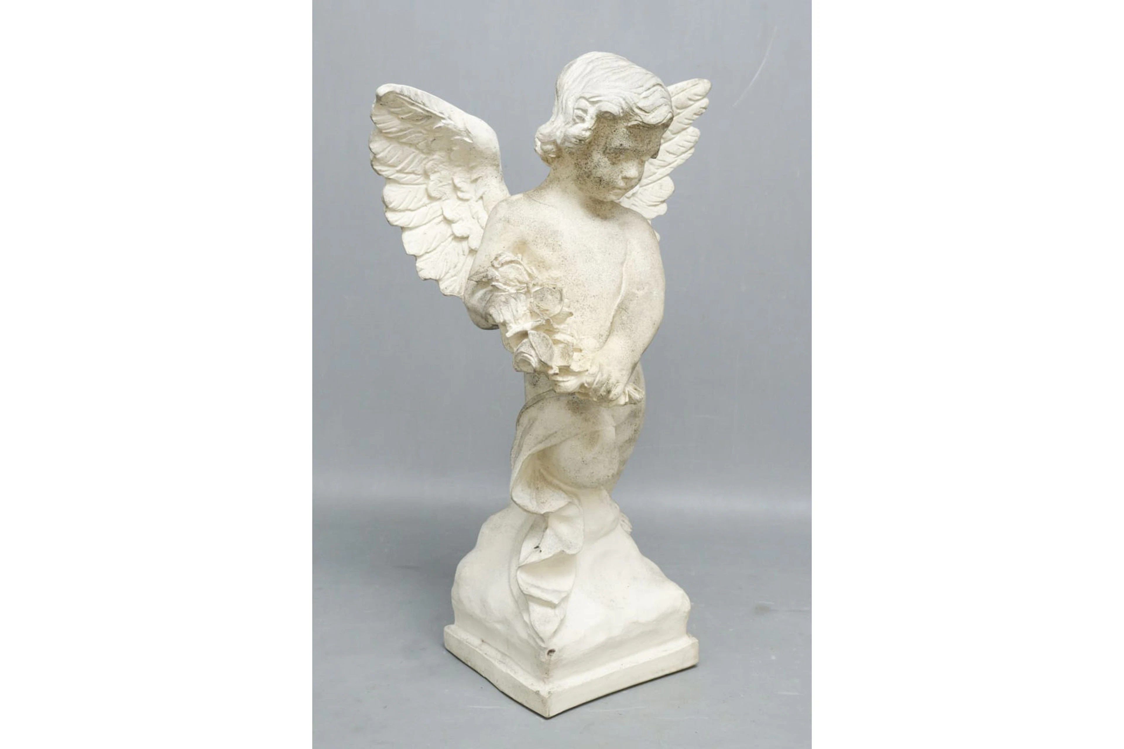Skulptur, ängel i betong