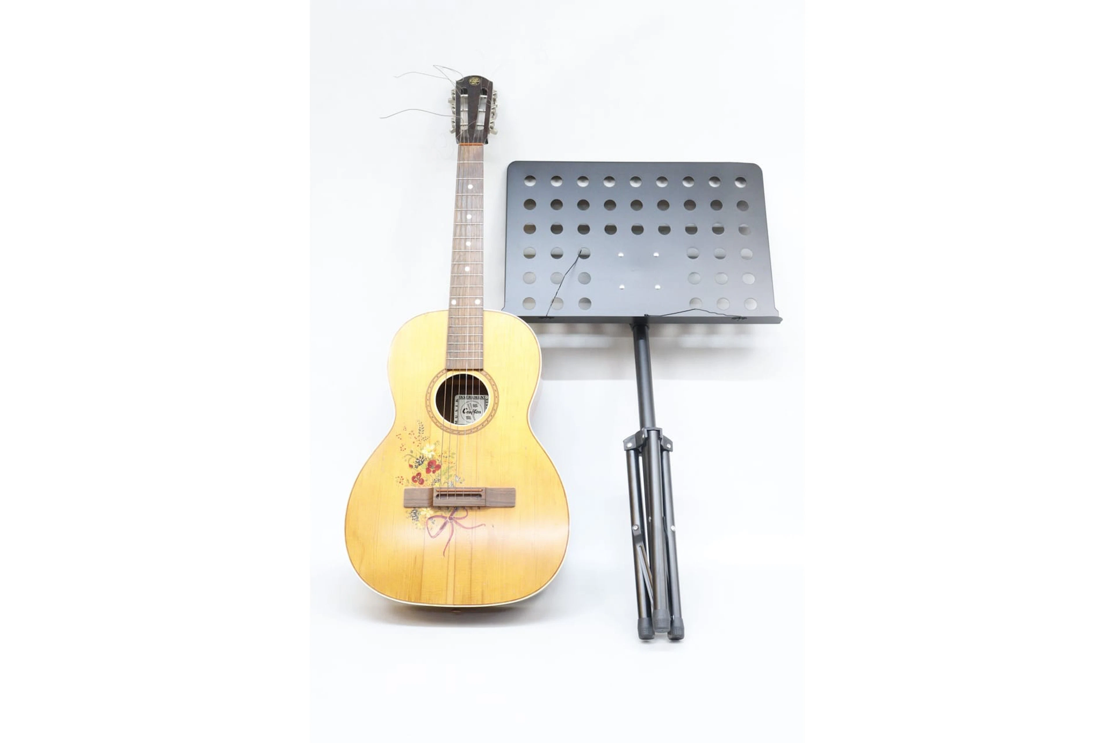 Gitarr och notställ