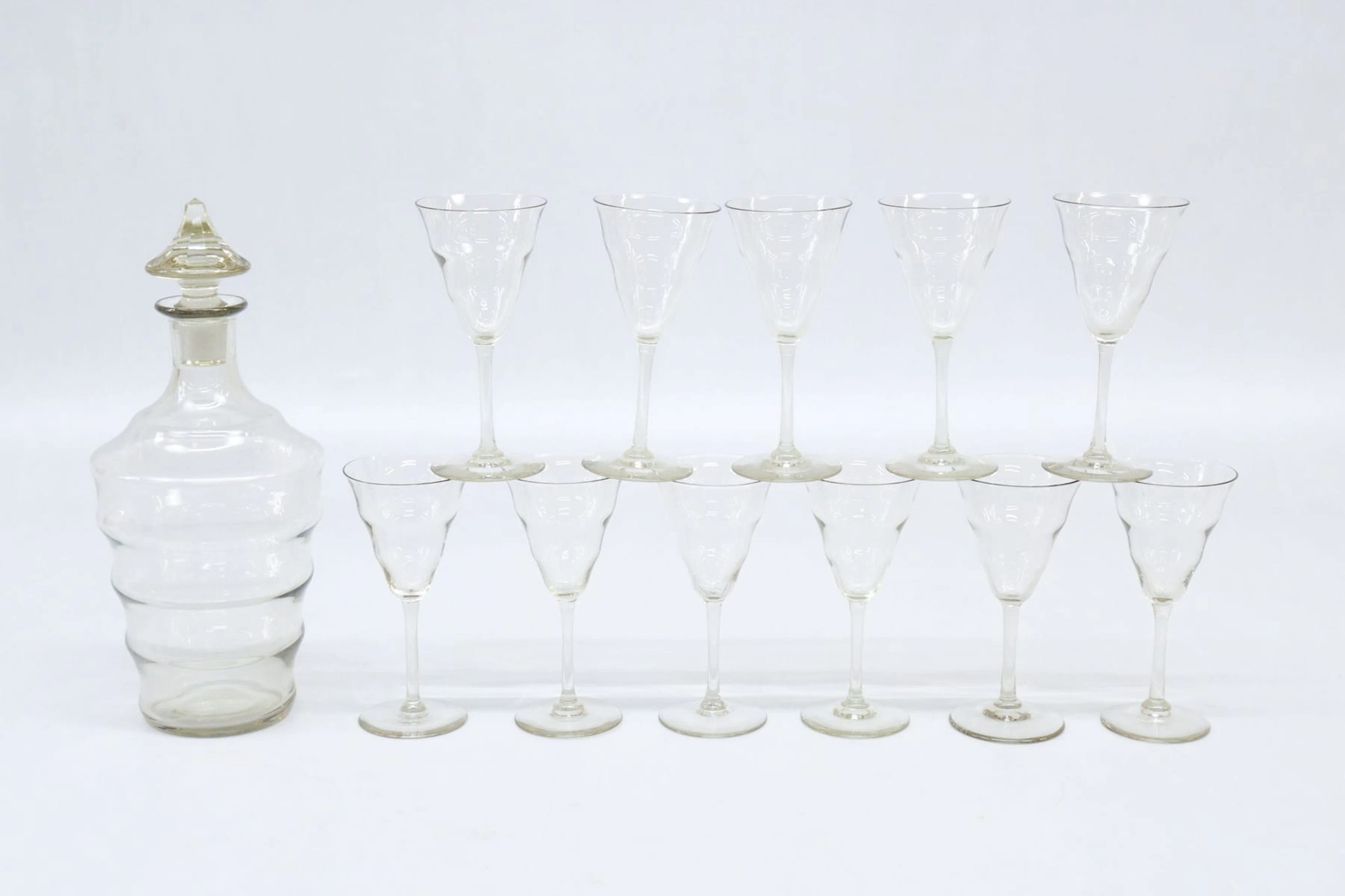 Karaff med snapsglas, 12st, "Fylgia", Gerda Strömberg, Eda Glasbruk, signerade