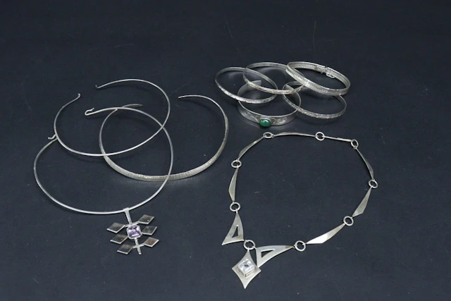 Halsband och armband i silver