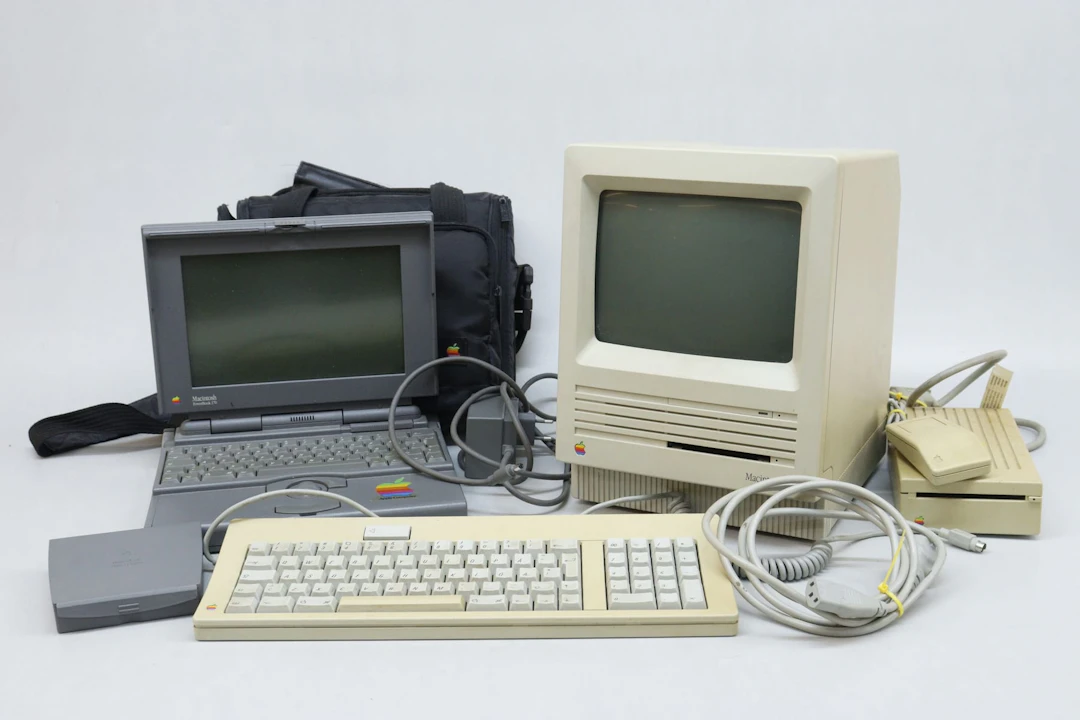 Äldre Mac-datorer, stationär och laptop