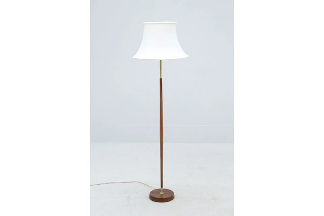 Golvlampa, teak, Trema, Brittatorp