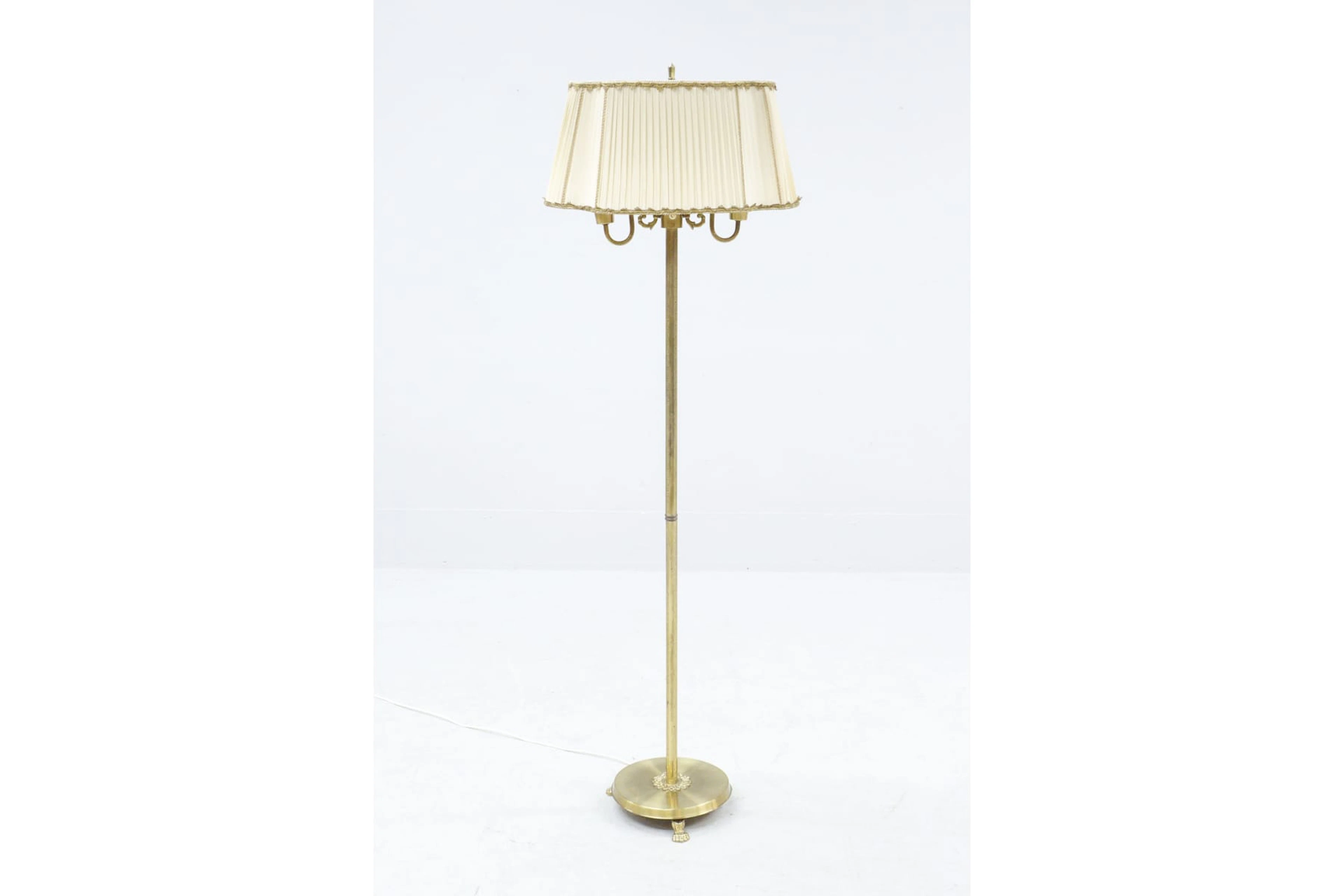 Golvlampa, mässing, 2 ljuspunkter