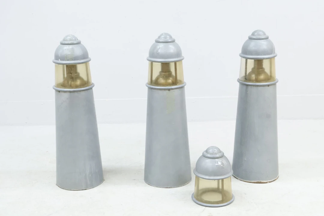 Utebelysningar, 3st, Pharos, Focus Lighting, galvad plåt, design Torsten Torup